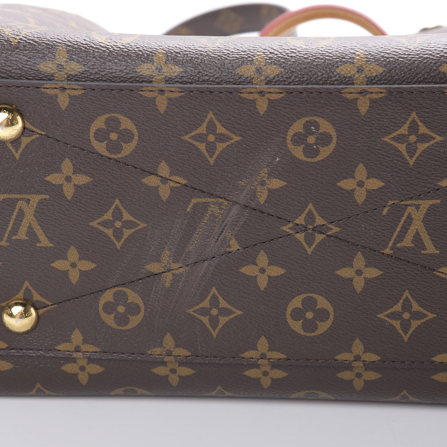 Louis Vuitton Monogram Montaigne GM 14 of 17