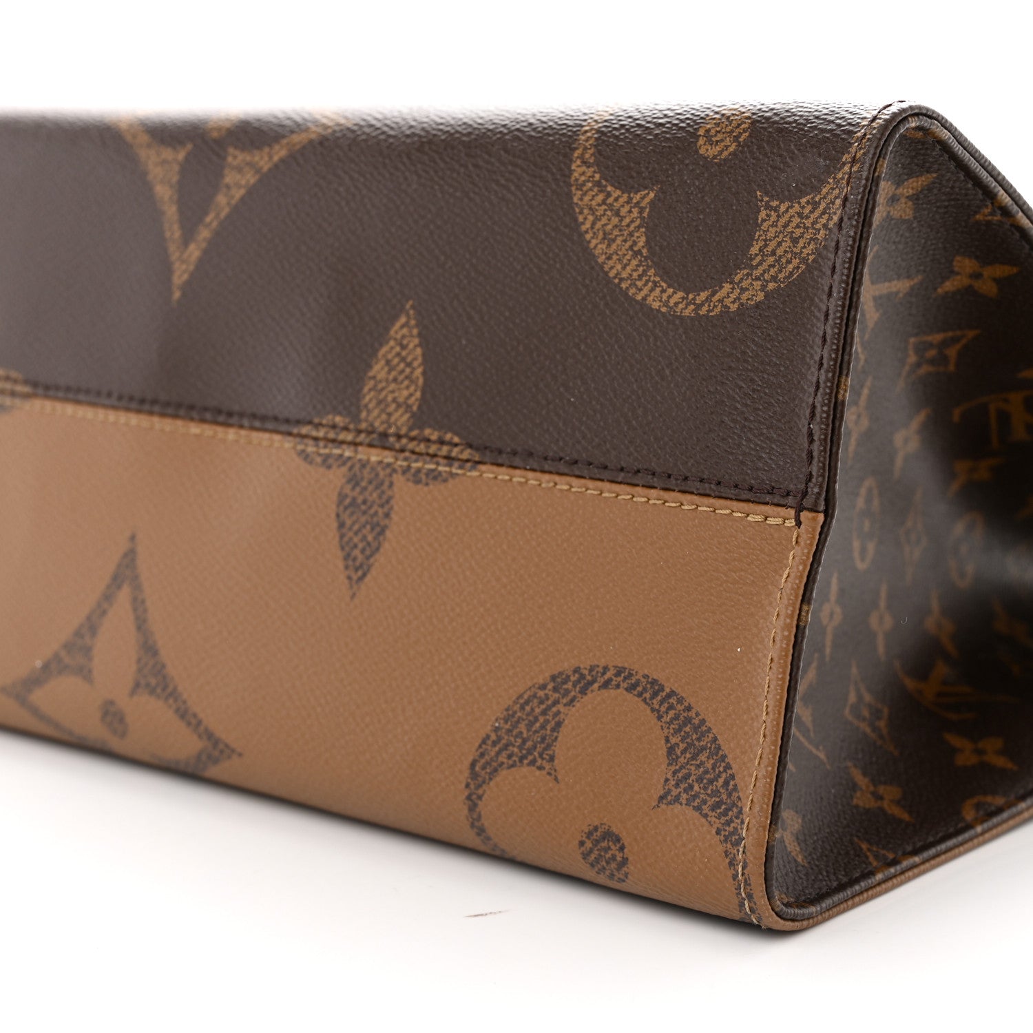 Louis Vuitton Reverse Monogram Giant Onthego MM 9 of 11