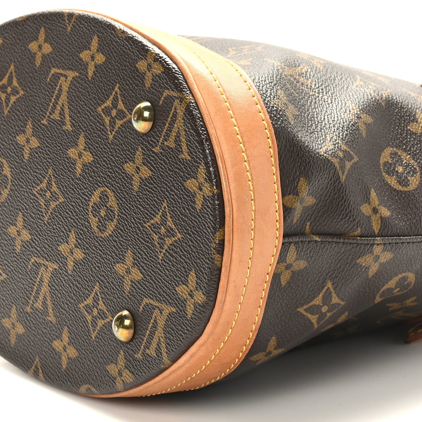 Monogram Petit Bucket 23