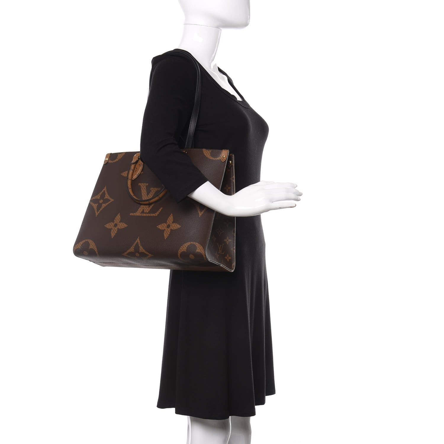 Louis Vuitton Reverse Monogram Giant Onthego MM 2 of 11