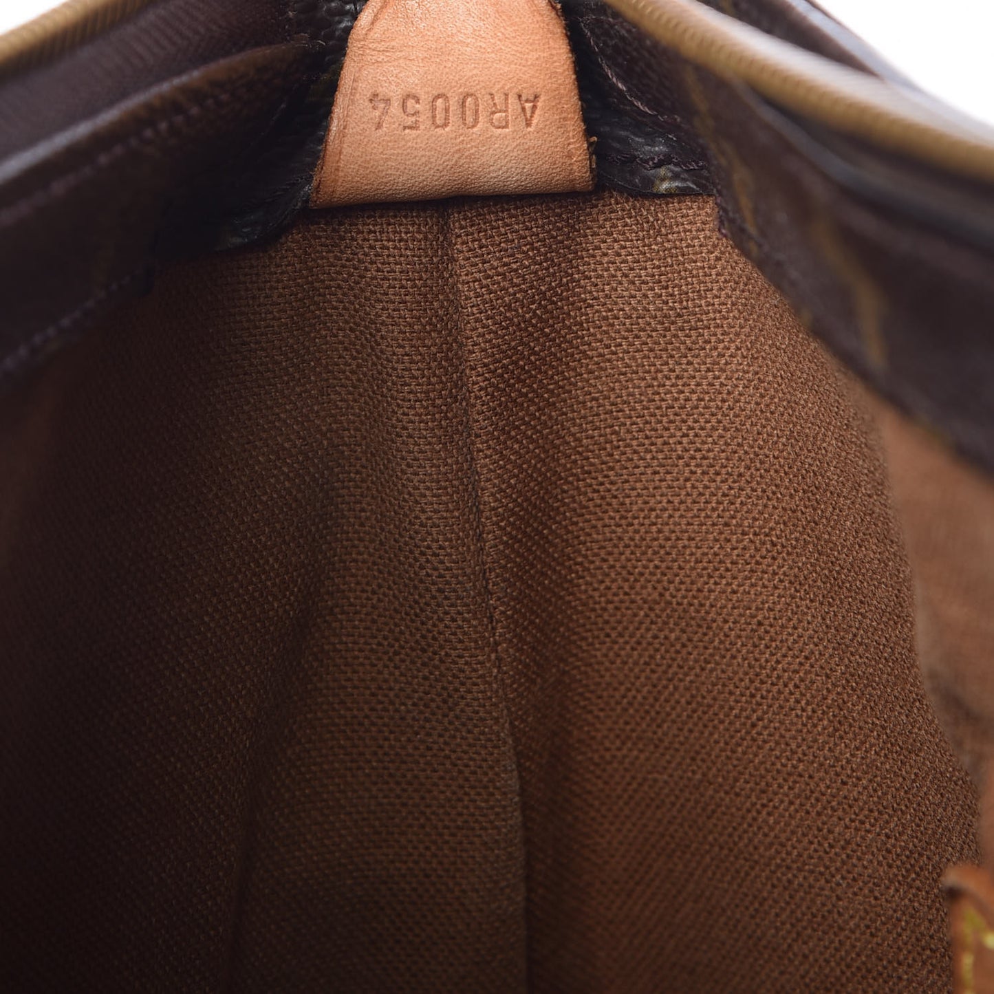 Monogram Cabas Mezzo