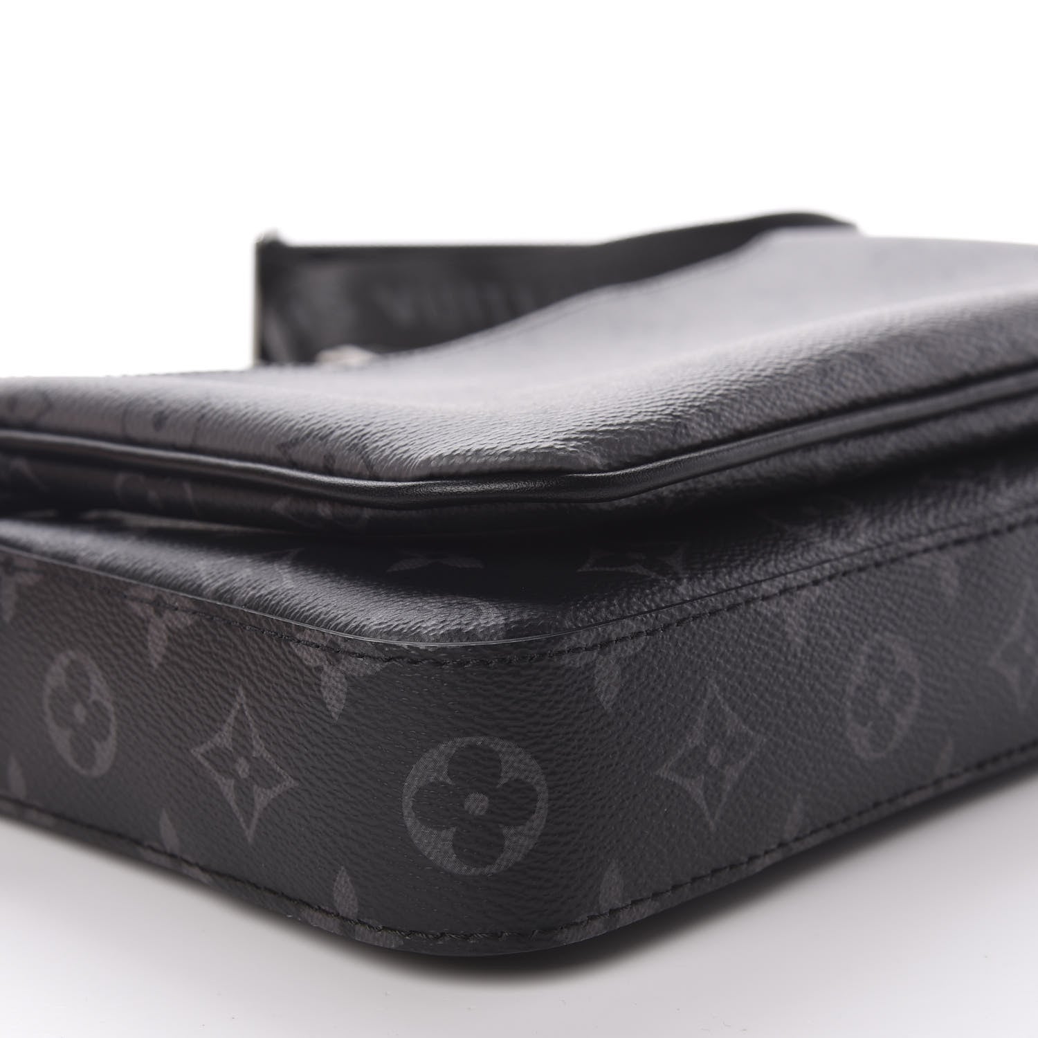 Louis Vuitton Reverse Monogram Eclipse Trio Messenger 7 of 12