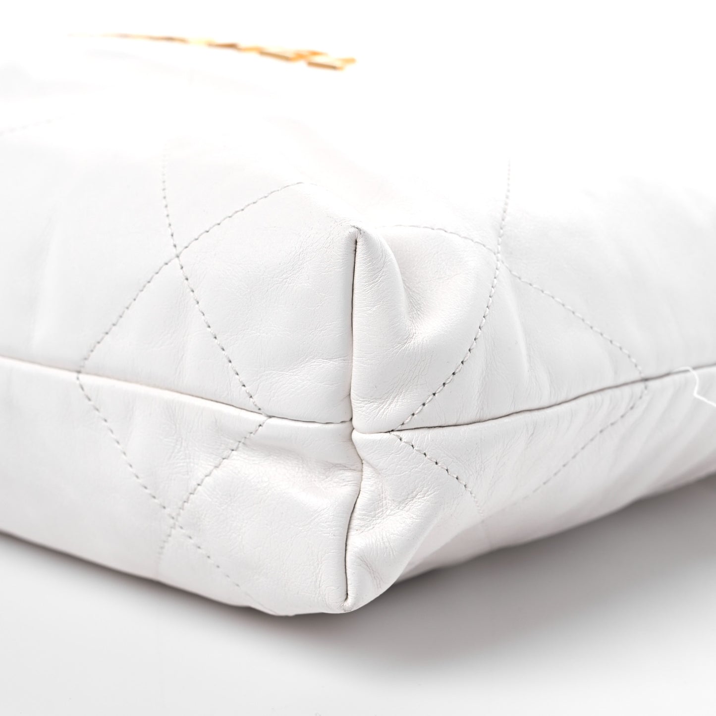 Shiny Calfskin Quilted Small Chanel 22 White