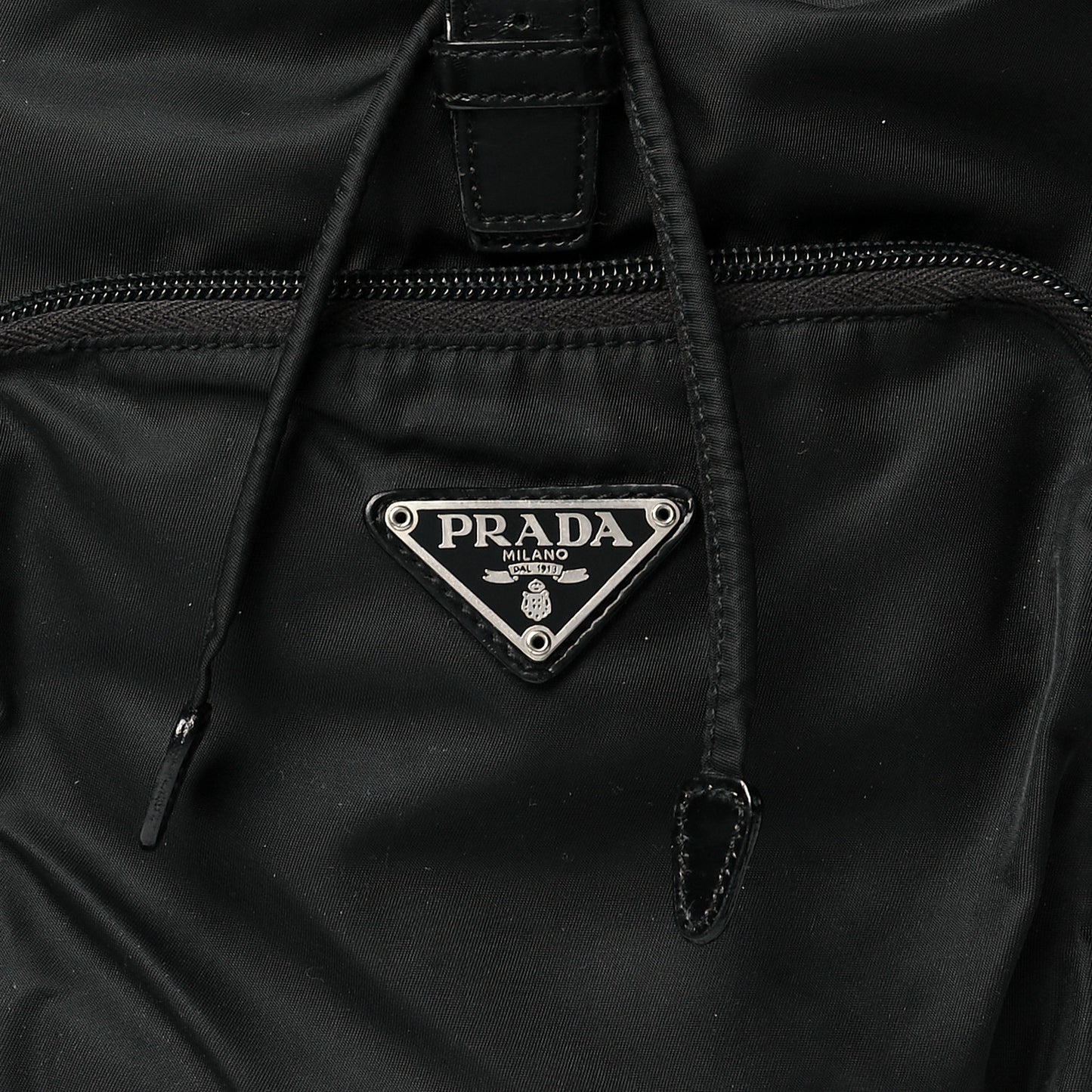 Nylon Vela Medium Cinch Backpack Black