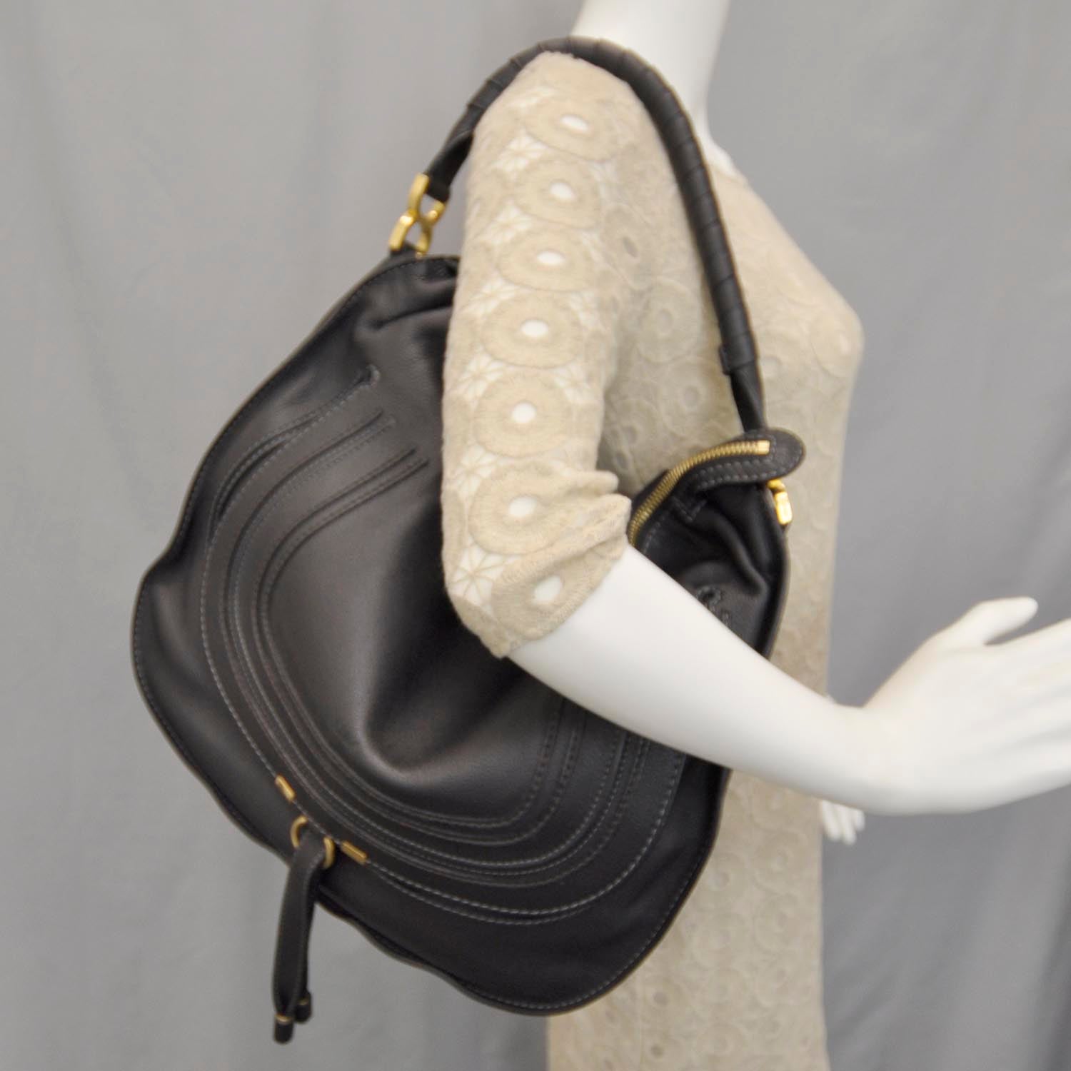 Chloe Leather Marcie Hobo Black 2 of 7