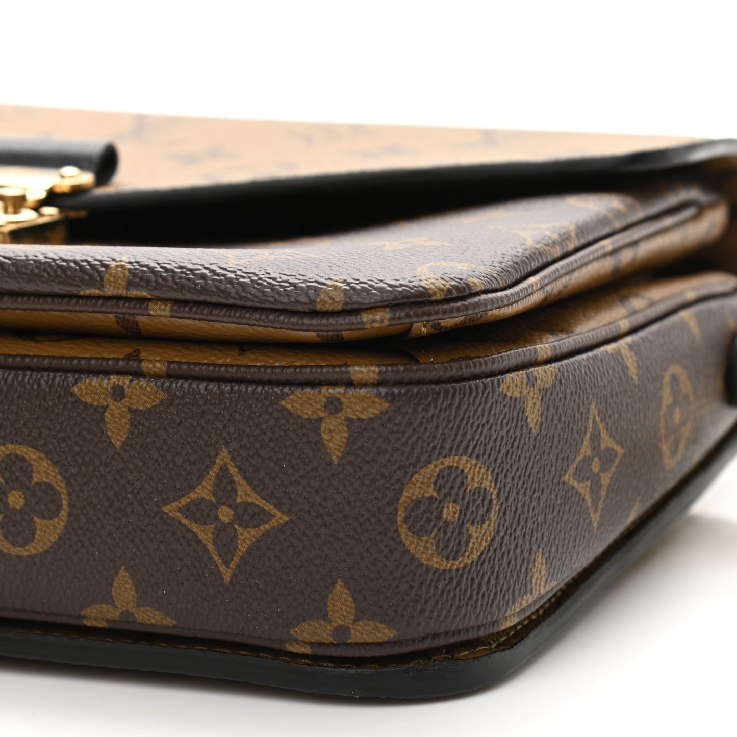 Reverse Monogram Pochette Metis