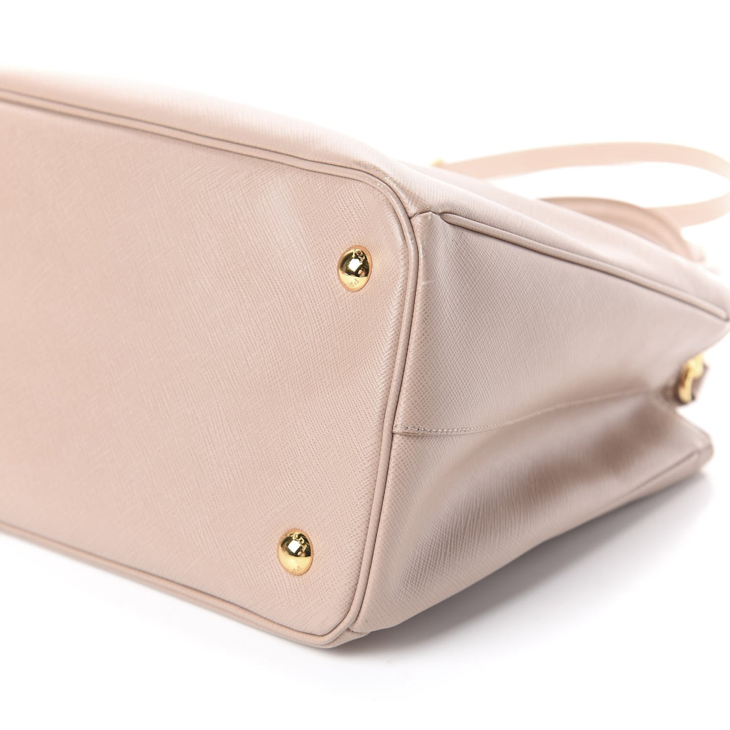 Saffiano Lux Medium Tote Cammeo