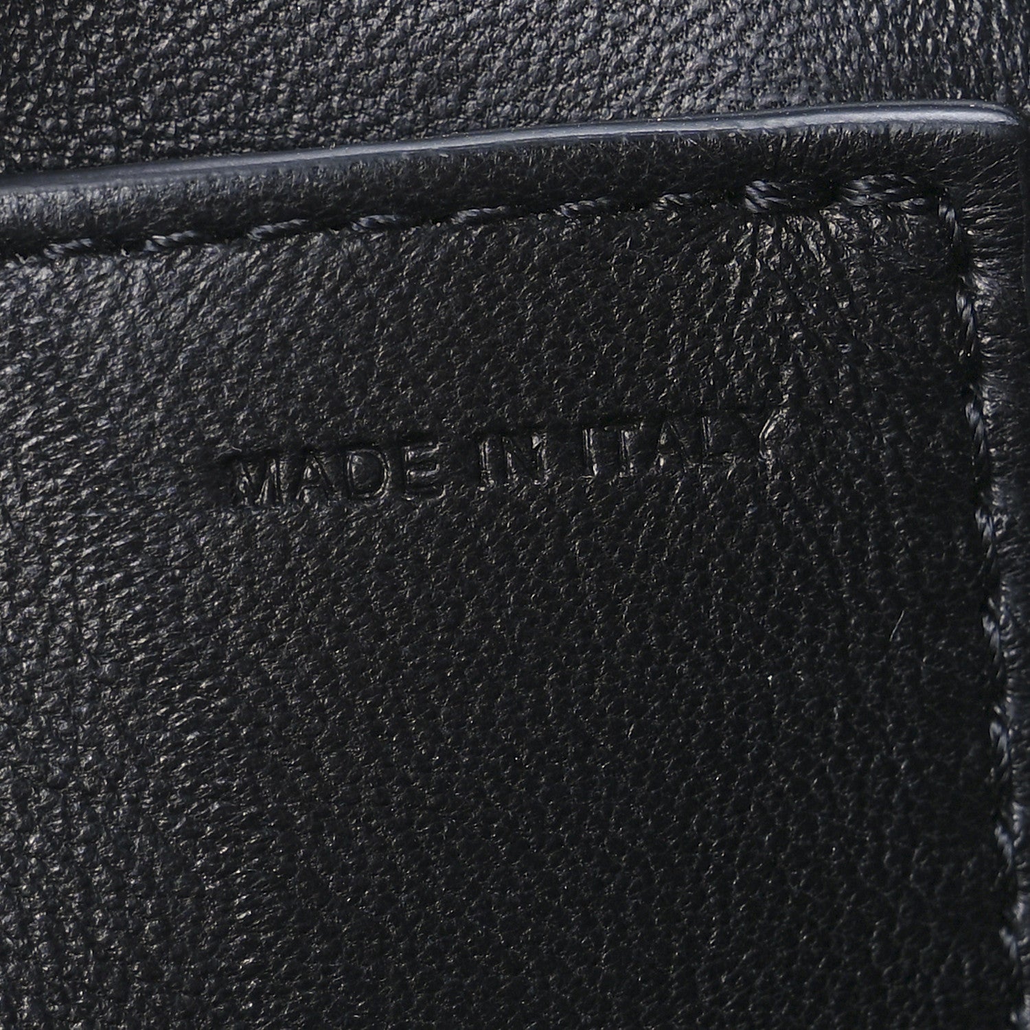 Valentino Garavani Nappa One Stud Chain Clutch Black 7 of 12