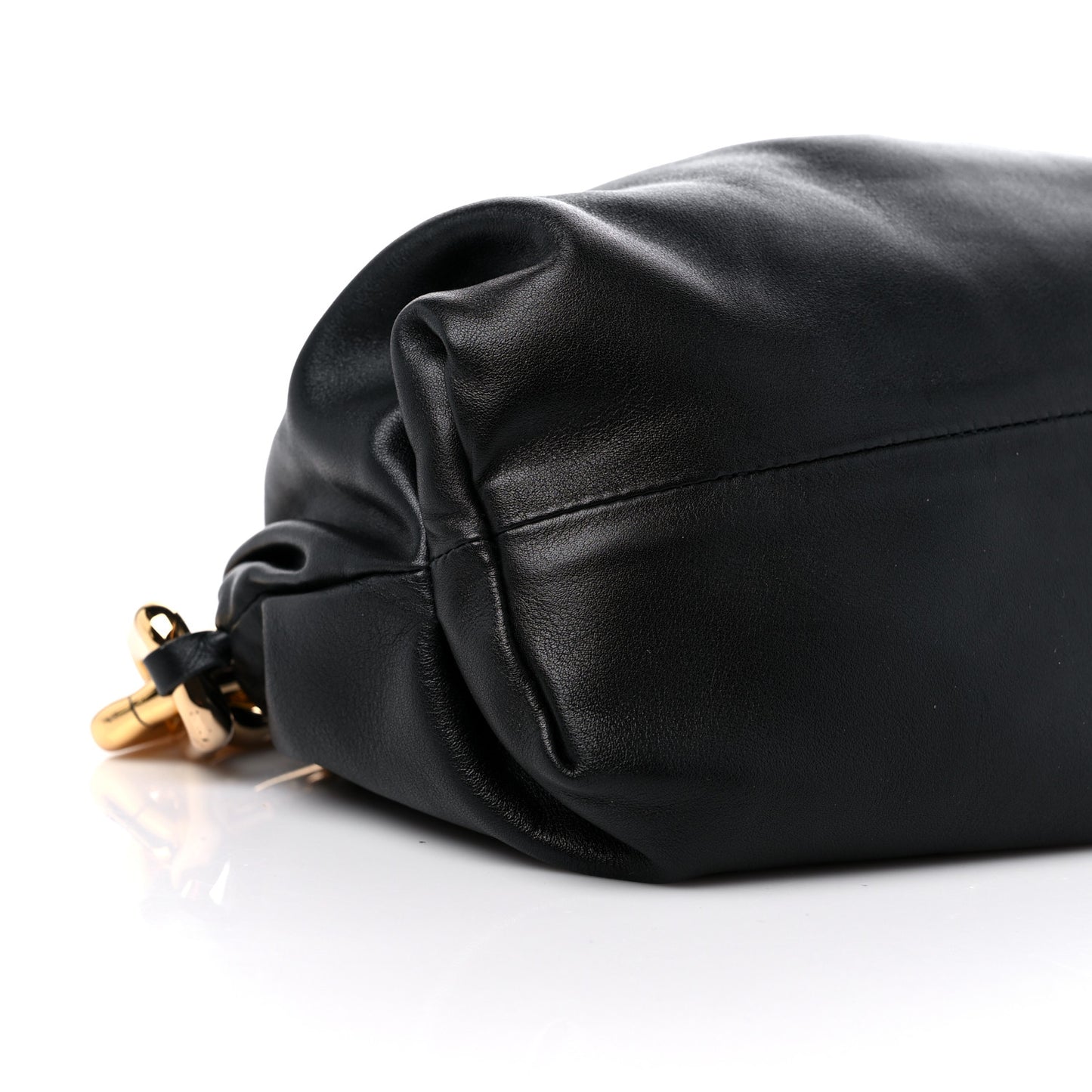 Calfskin The Pouch Chain Black