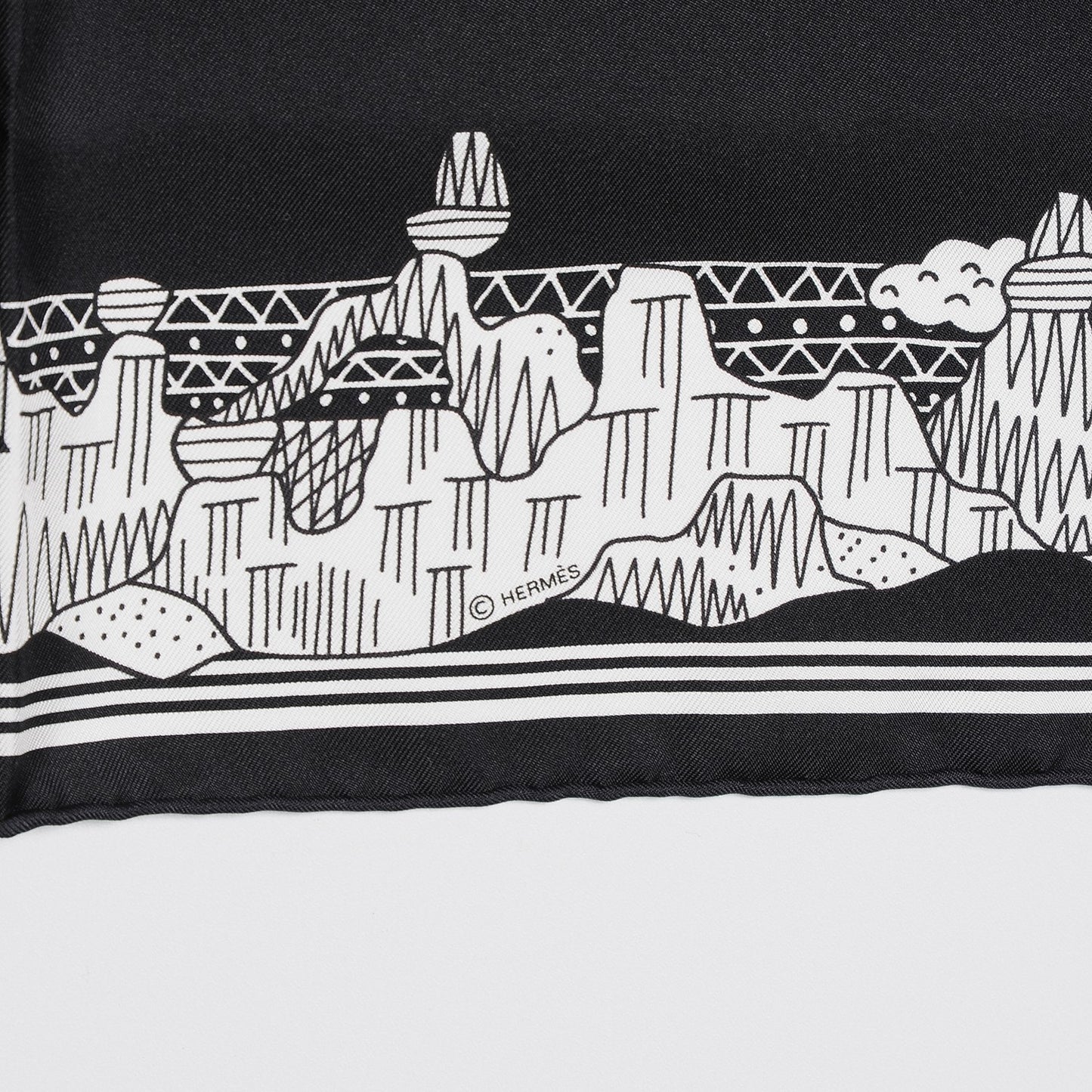 Silk Les Canyons Etoiles Bandana Scarf 55 Noir Blanc Noir