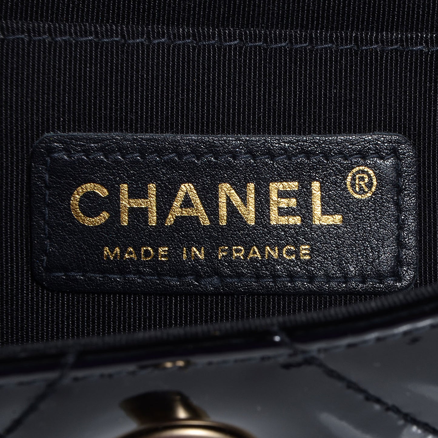 Patent Small Chevron Single Flap Black