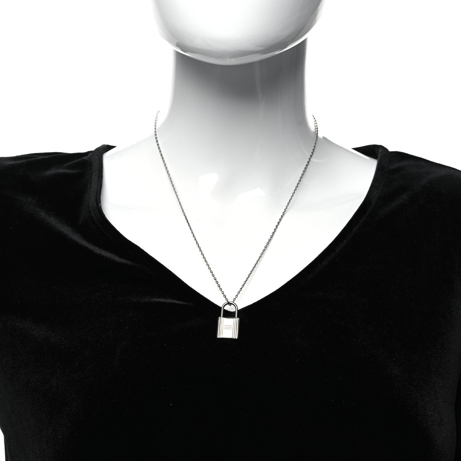 Hermes Amulette Cadenas Kelly Pendant Necklace Silver 2 of 5
