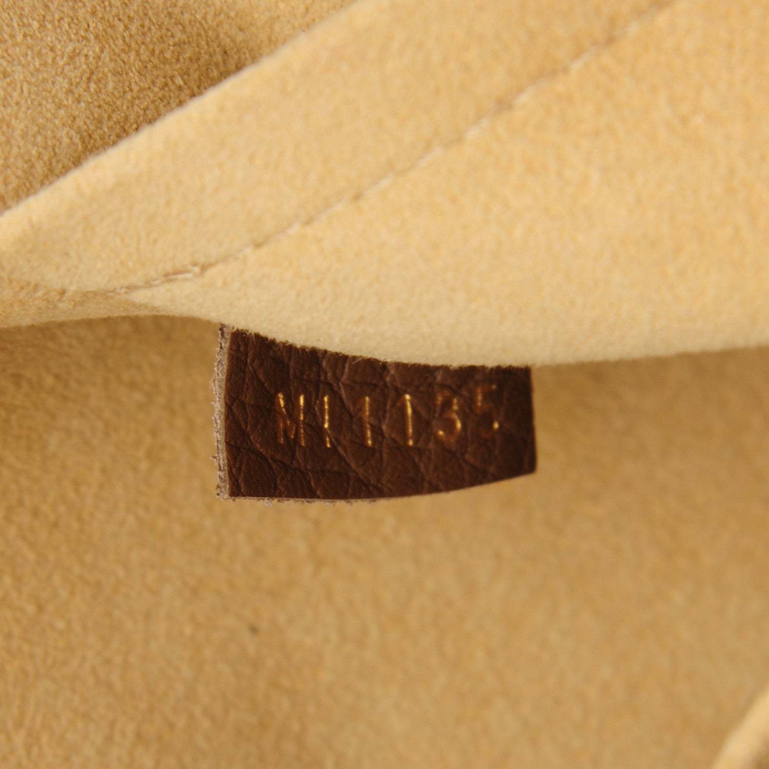 Louis Vuitton Taurillon Volta Kaki 7 of 7