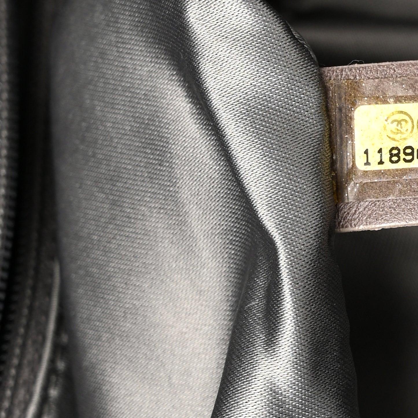 Vinyl Quilted Jumbo Melrose Degrade Flap Black