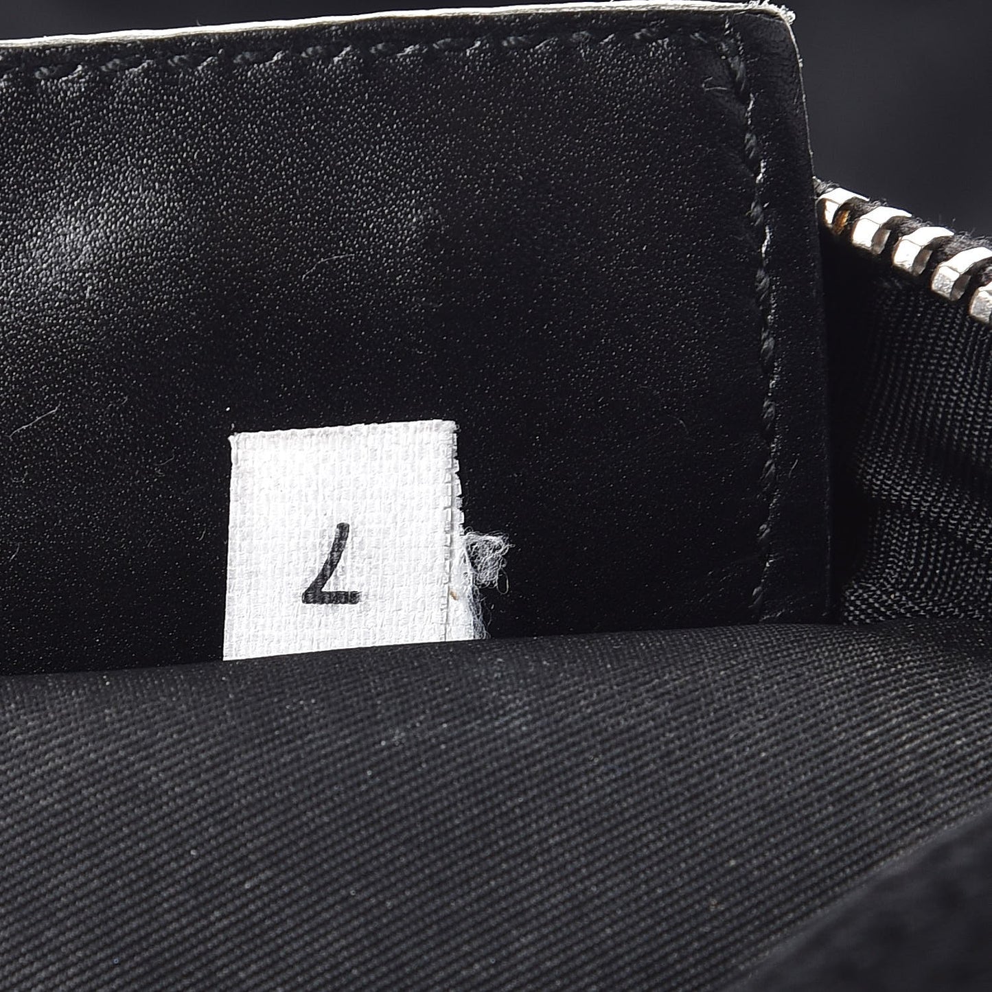Nylon Flat Messenger Bag Black