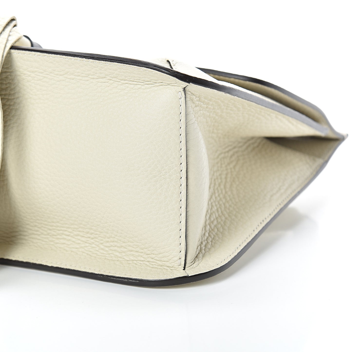 Pebbled Calfskin Medium Bamboo Daily Flap Shoulder Bag Mystic White