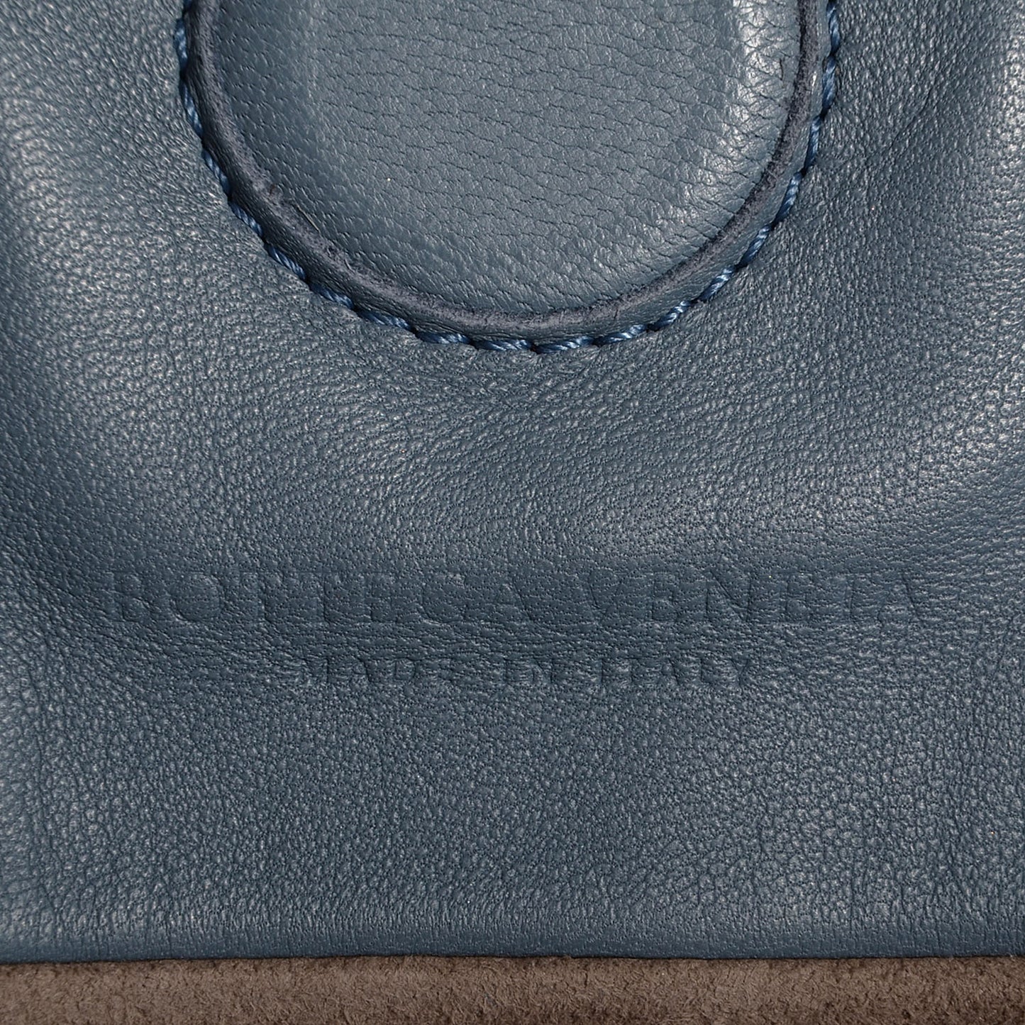 Nappa Intrecciato Ayers Convertible Tote Krim