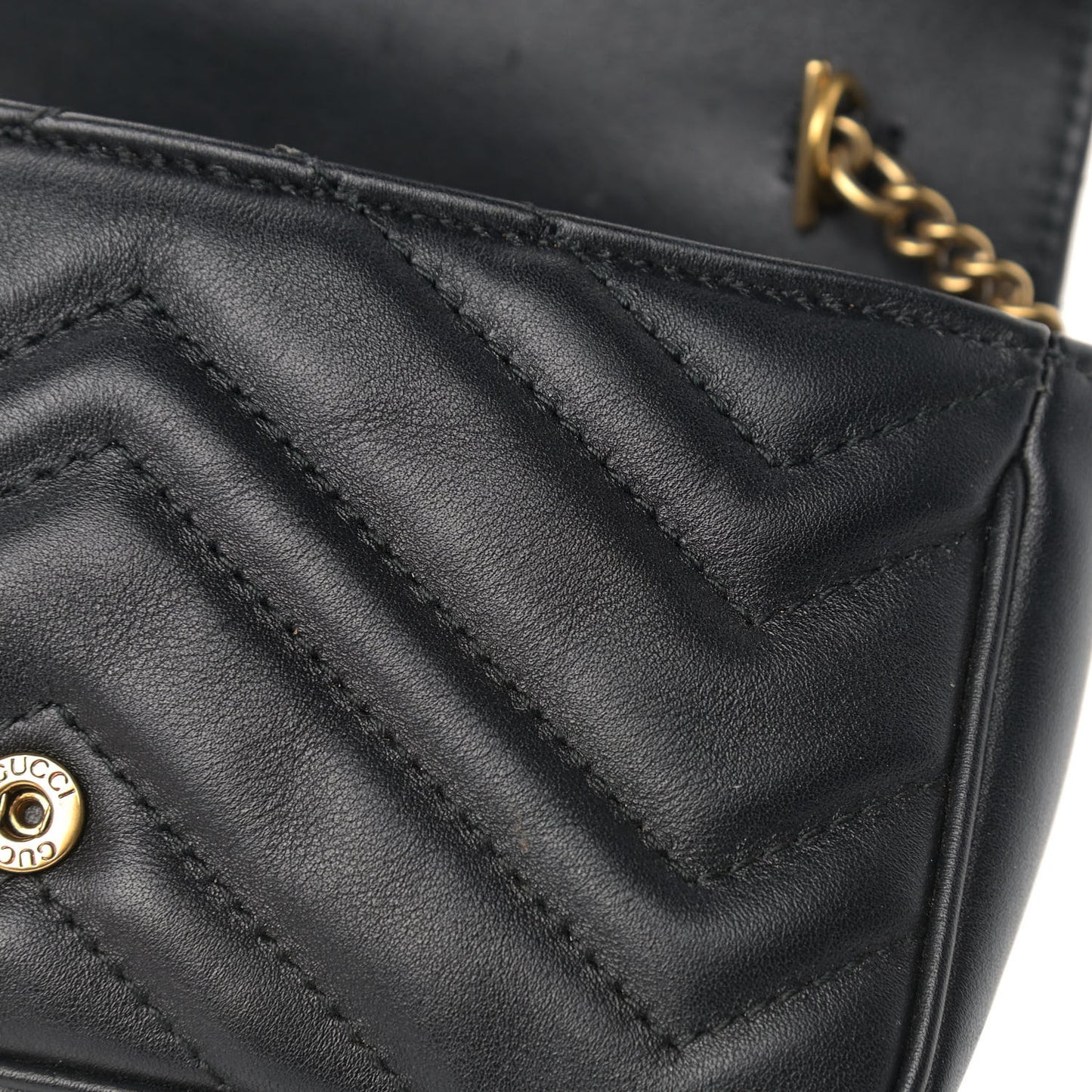 Calfskin Matelasse Super Mini GG Marmont Shoulder Bag Black