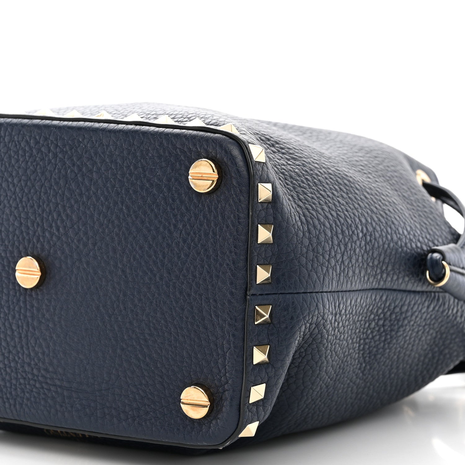 Valentino Garavani Pebbled Calfskin Small Rockstud Bucket Bag Navy 15 of 19