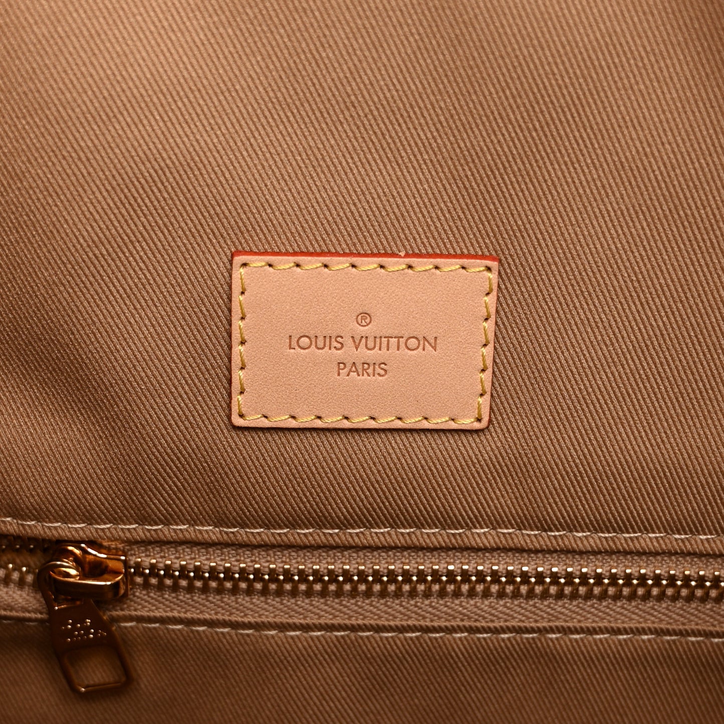 Damier Azur Graceful MM