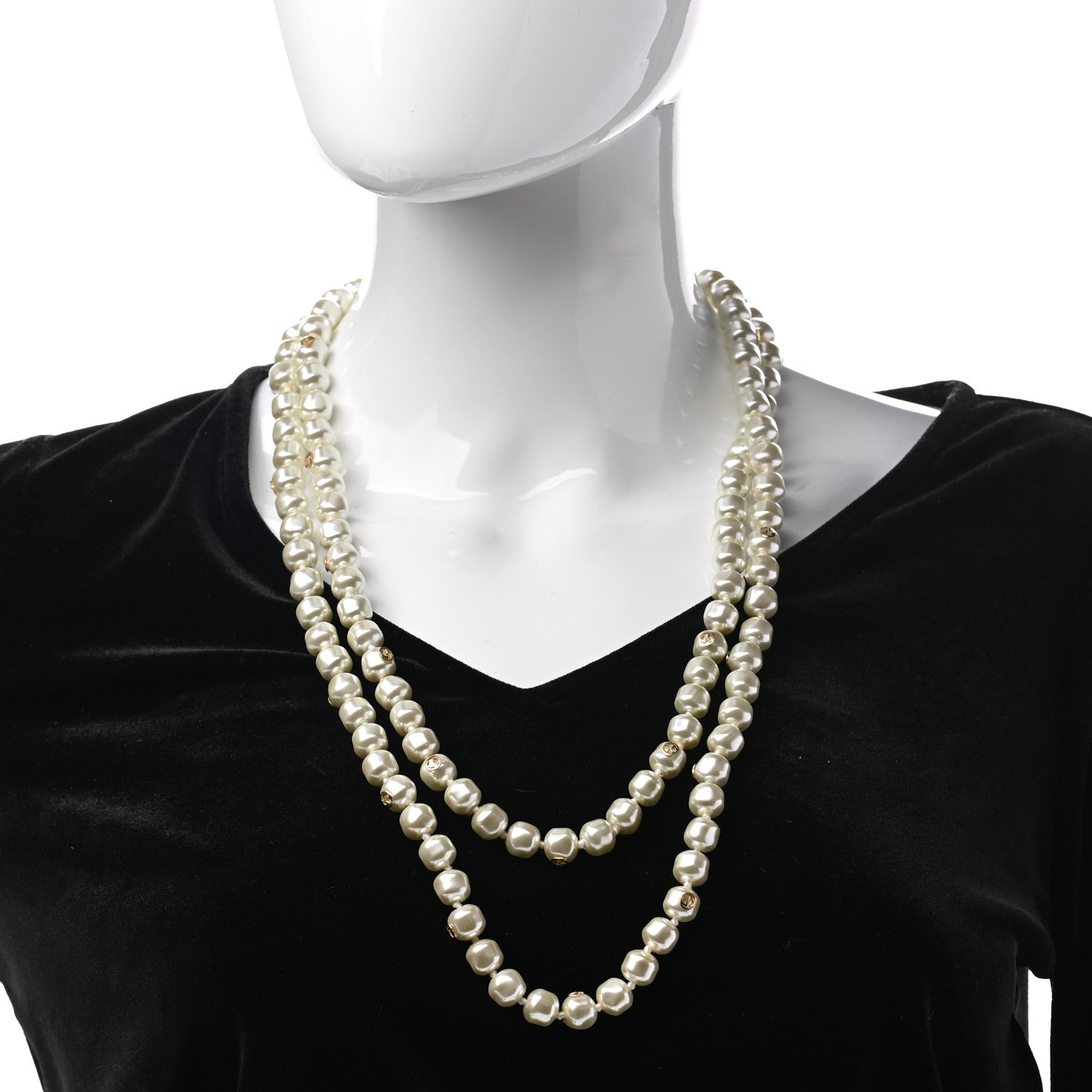 Gucci Pearl GG Sylvie Long Necklace 2 of 7