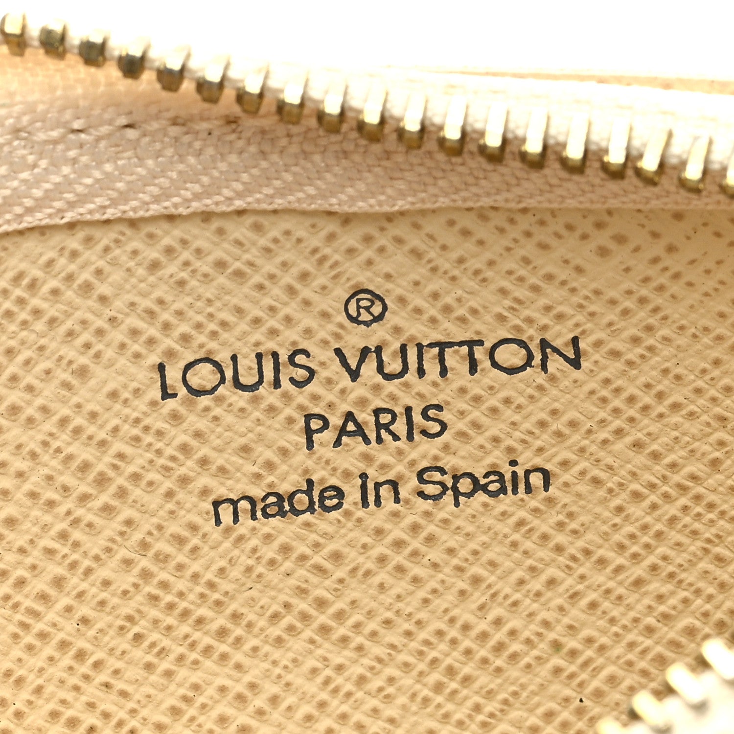 Louis Vuitton Damier Azur Key Pouch 6 of 6
