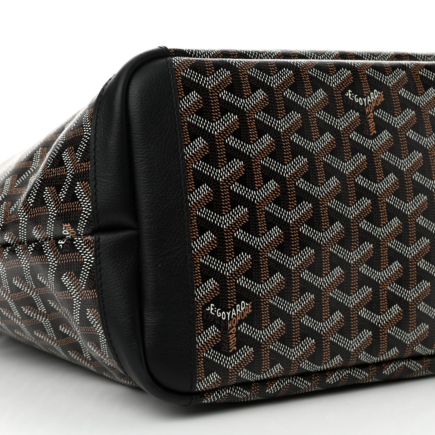 Goyardine Artois MM Black