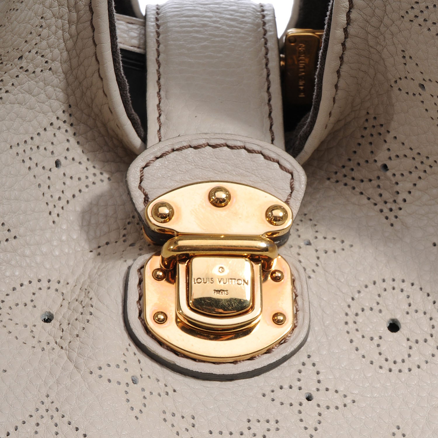 Louis Vuitton Mahina XL Gris Gray 5 of 8