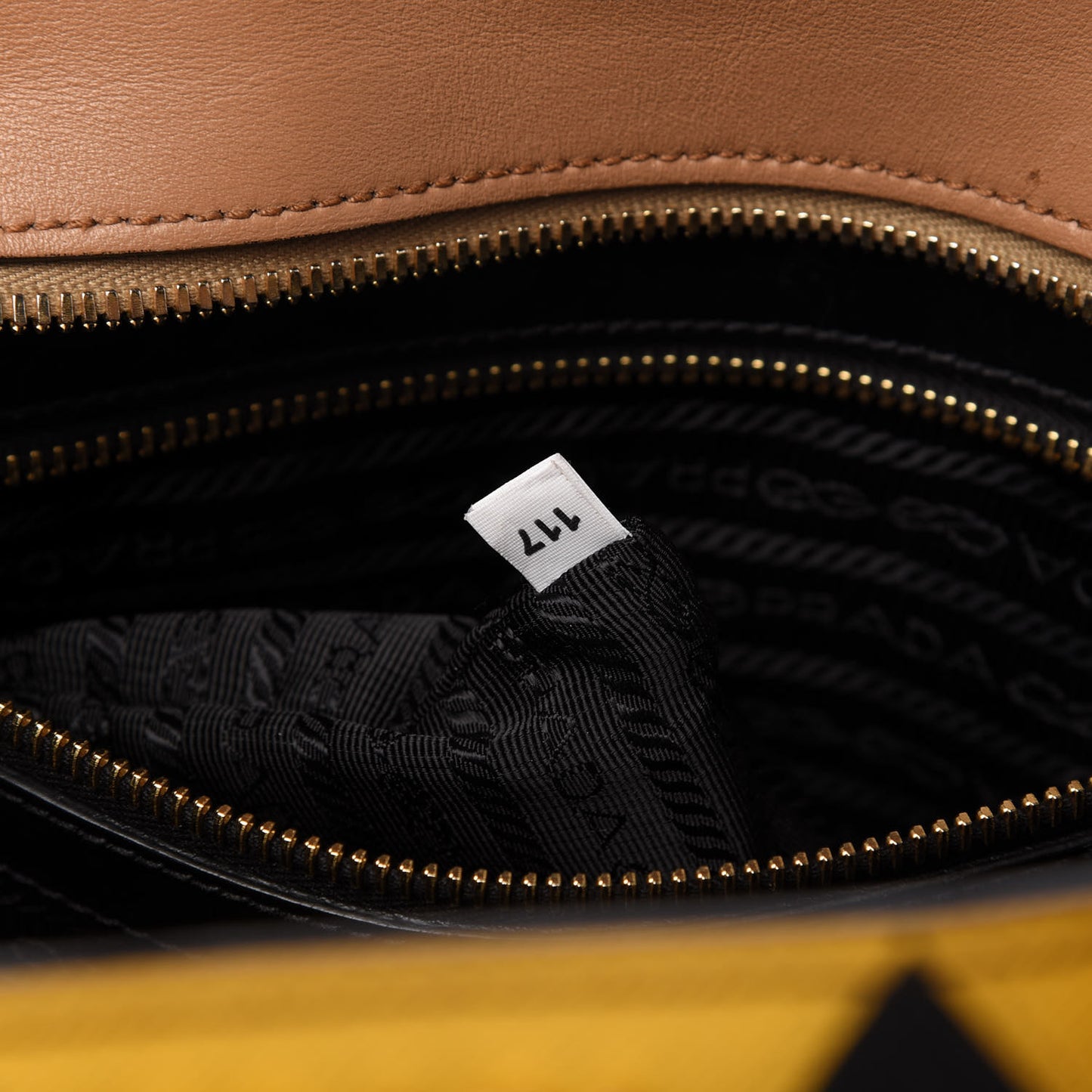 City Calf Saffiano Medium Esplanade Tote Caramel Papaya