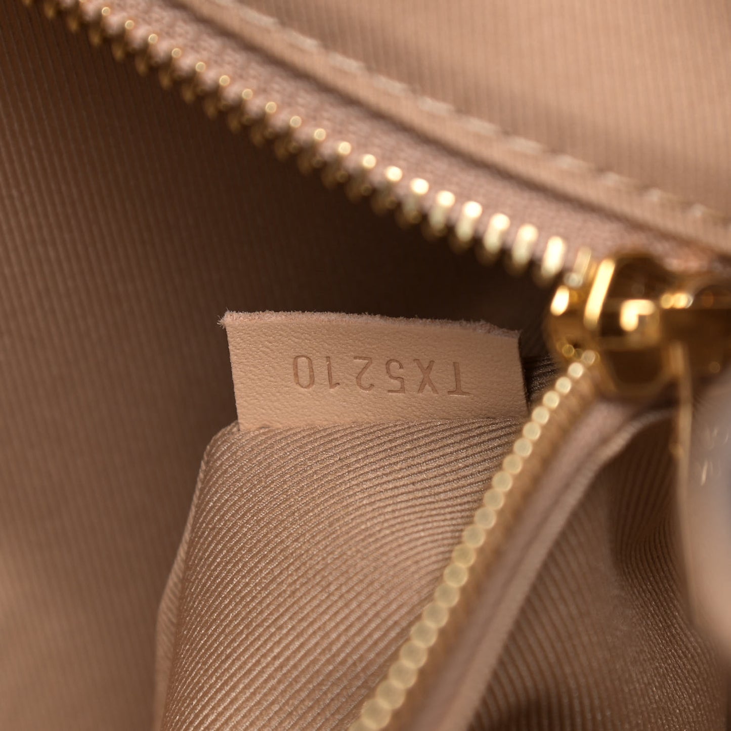Monogram Graceful MM