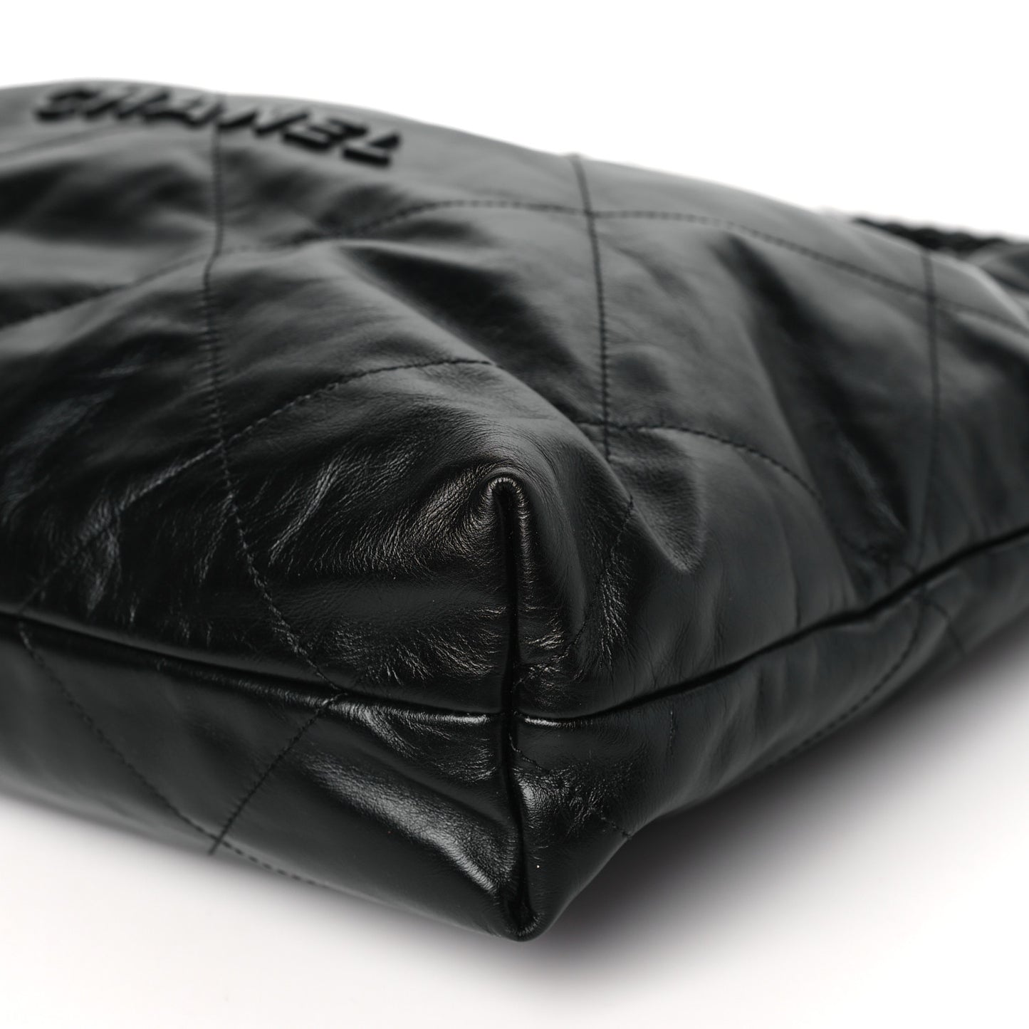 Shiny Calfskin Quilted Chanel 22 So Black