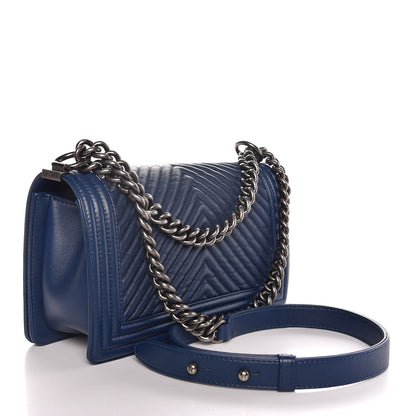 Chanel Wrinkled Lambskin Chevron Quilted Medium Boy Flap Navy 4 of 8