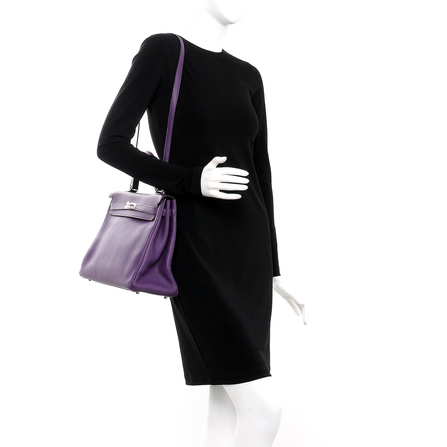 Taurillon Clemence Kelly Retourne 35 Ultraviolet