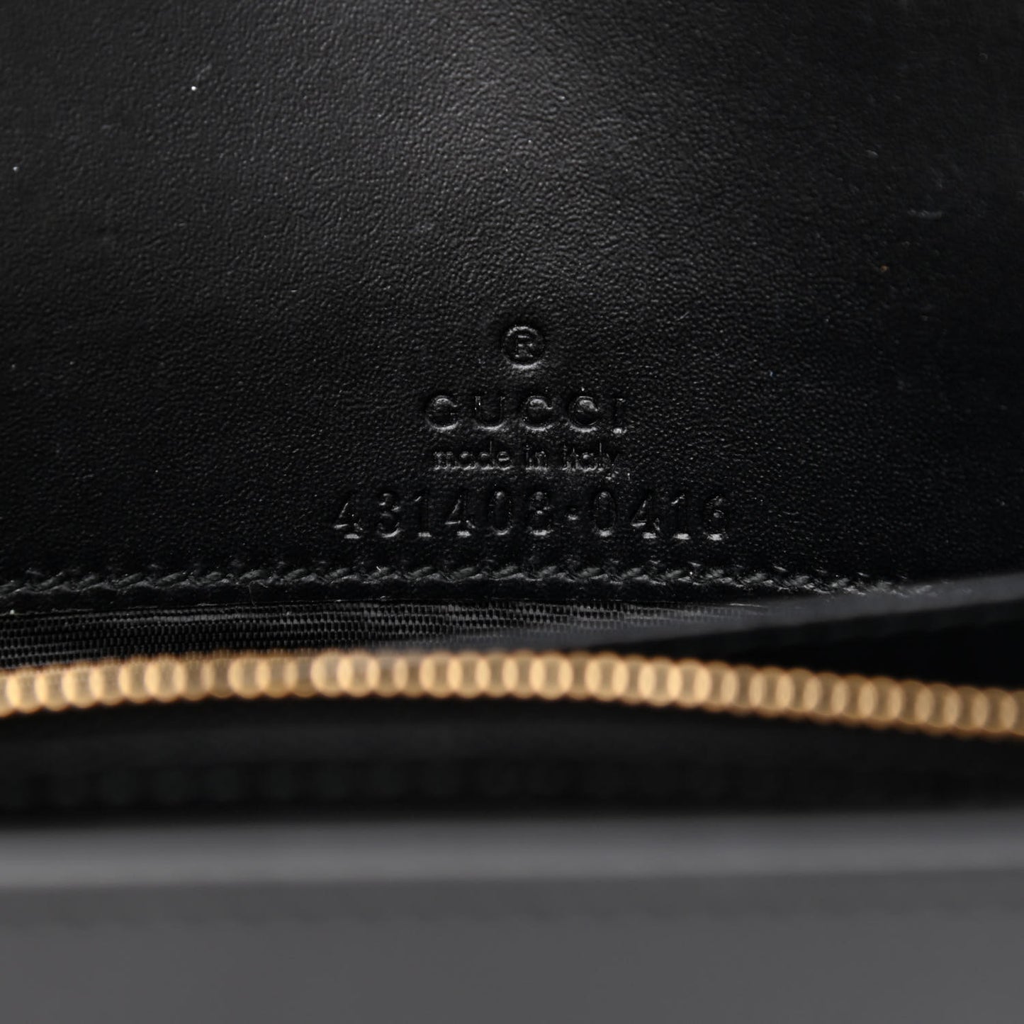 Guccissima Signature Bowy Chain Wallet Black