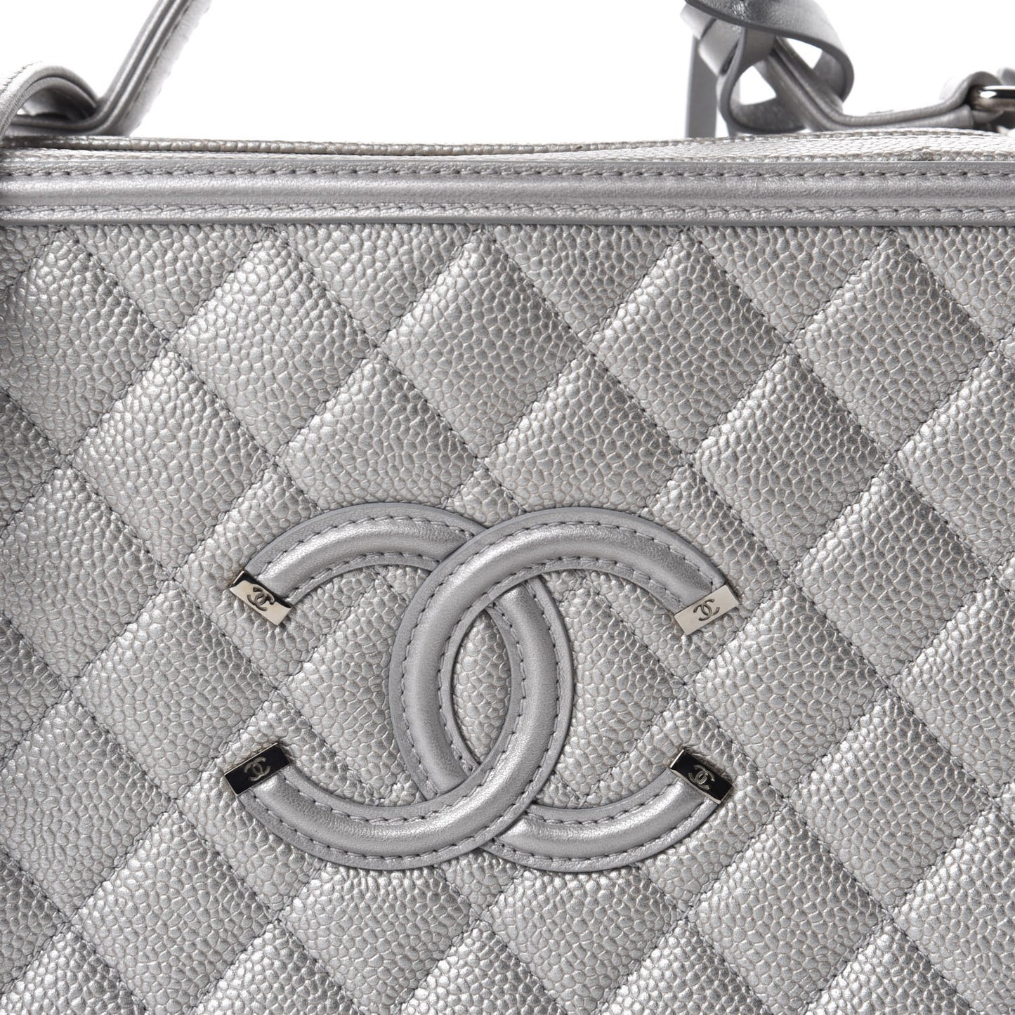 Metallic Caviar Quilted Large CC Filigree Vanity Case Silver