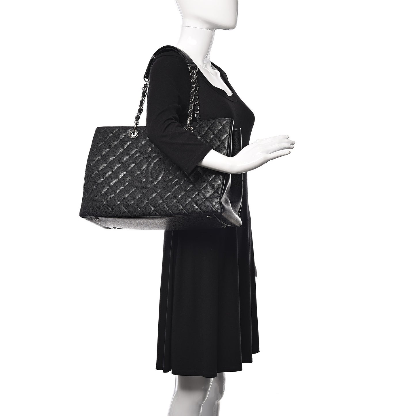 Caviar Quilted XL Grand Shopping Tote GST Black