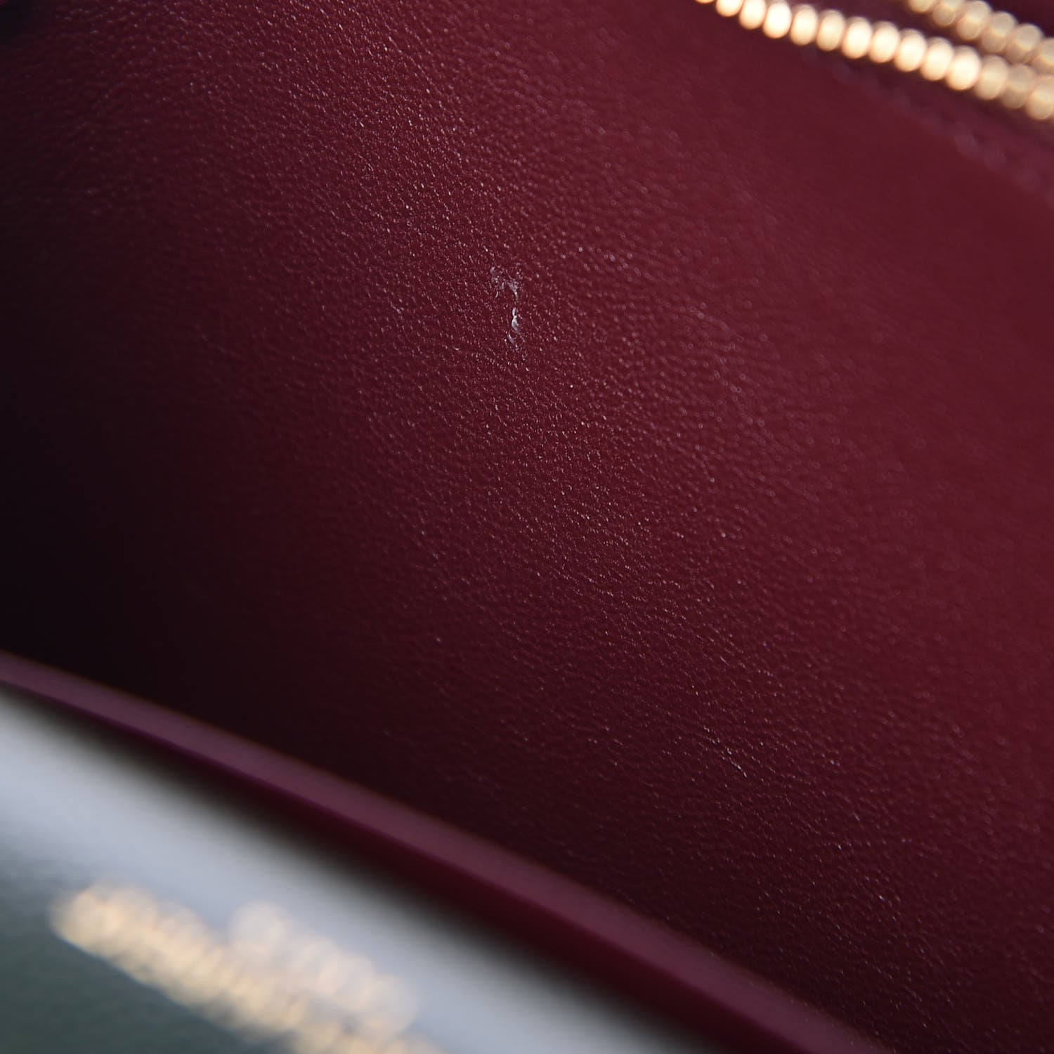 Saint Laurent Grain De Poudre Monogram Cassandra Chain Wallet Vert Fonce 8 of 10