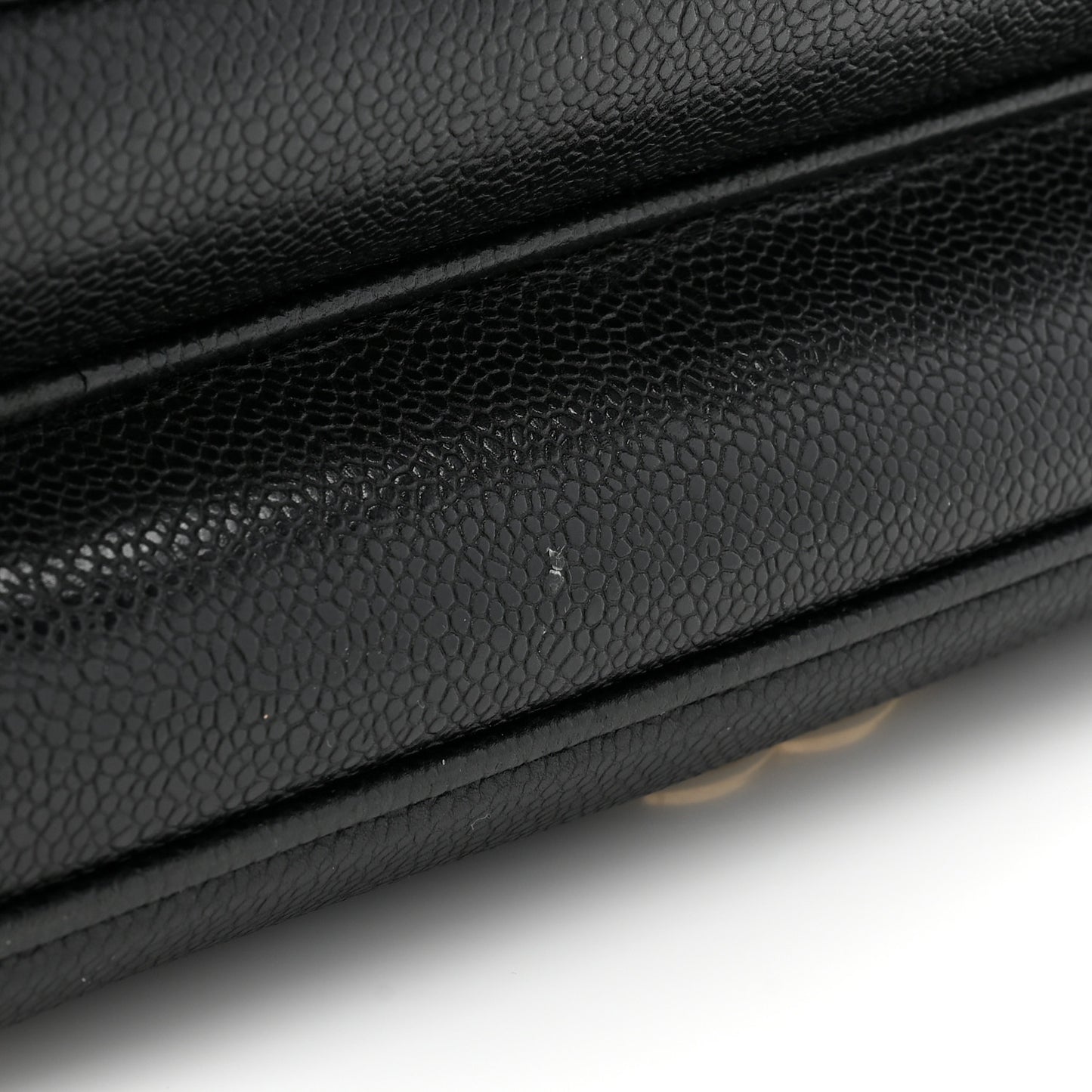 Caviar Shoulder Bag Black
