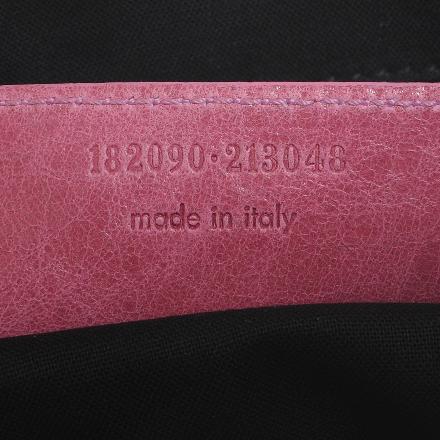 Chevre Quilted Matelasse Makeup Clutch GM Bubblegum