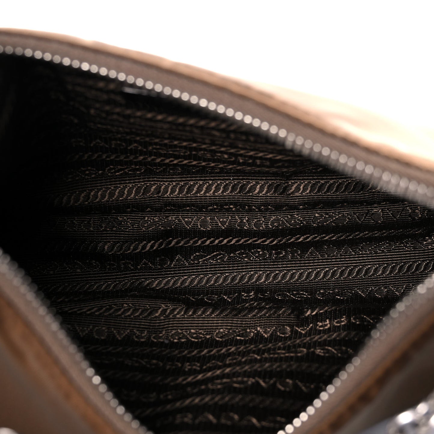 Tessuto Nylon Saffiano Re-Edition 2005 Shoulder Bag Cacao