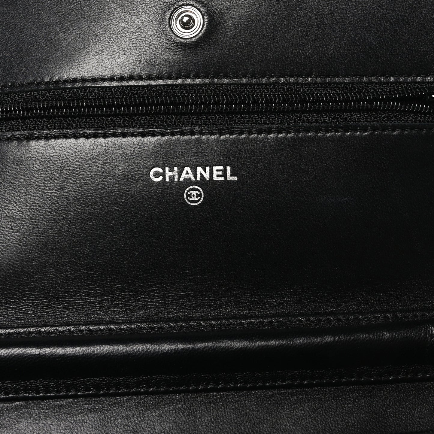 Lambskin Quilted Wallet On Chain WOC Black