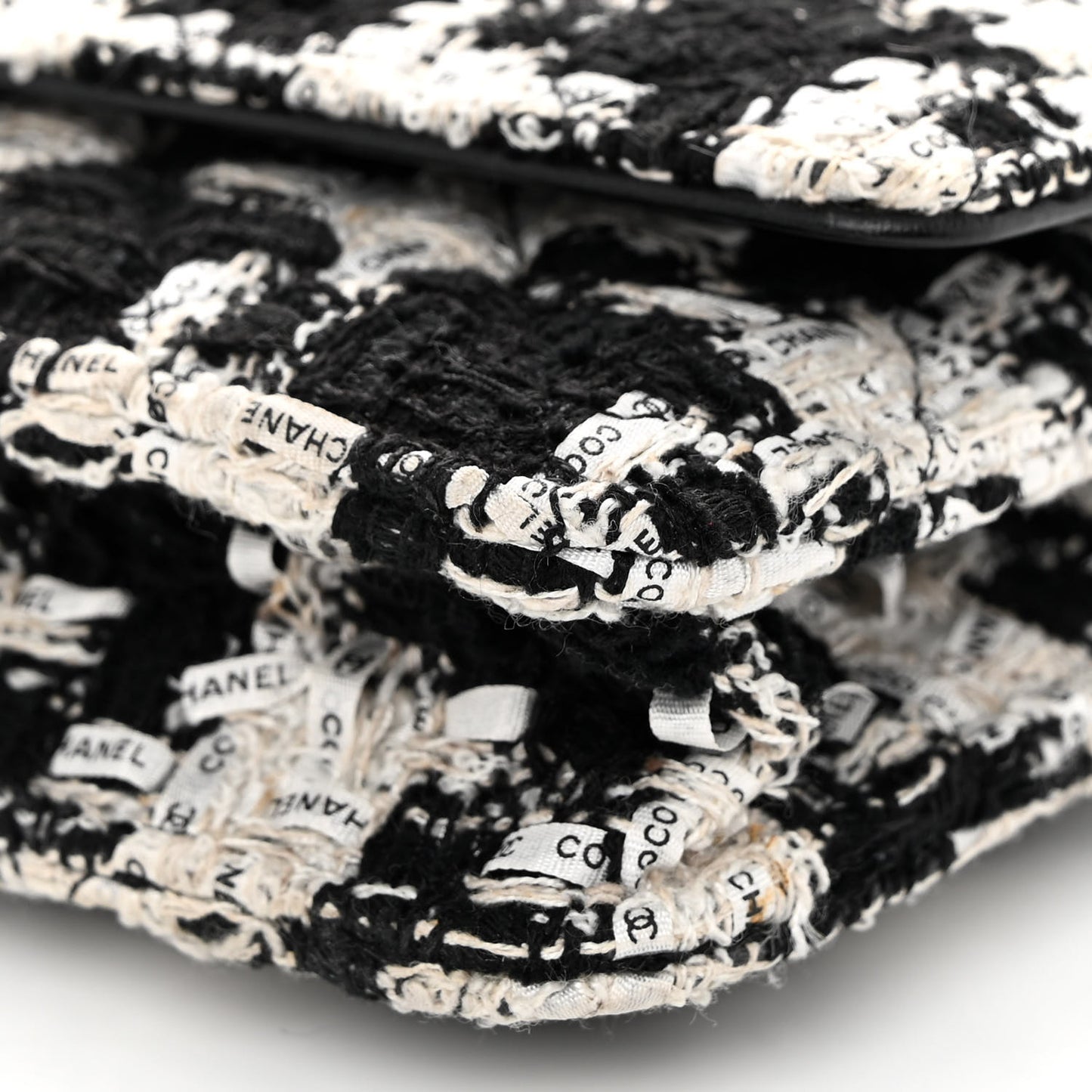 Tweed Quilted Wallet On Chain WOC Black Ecru White