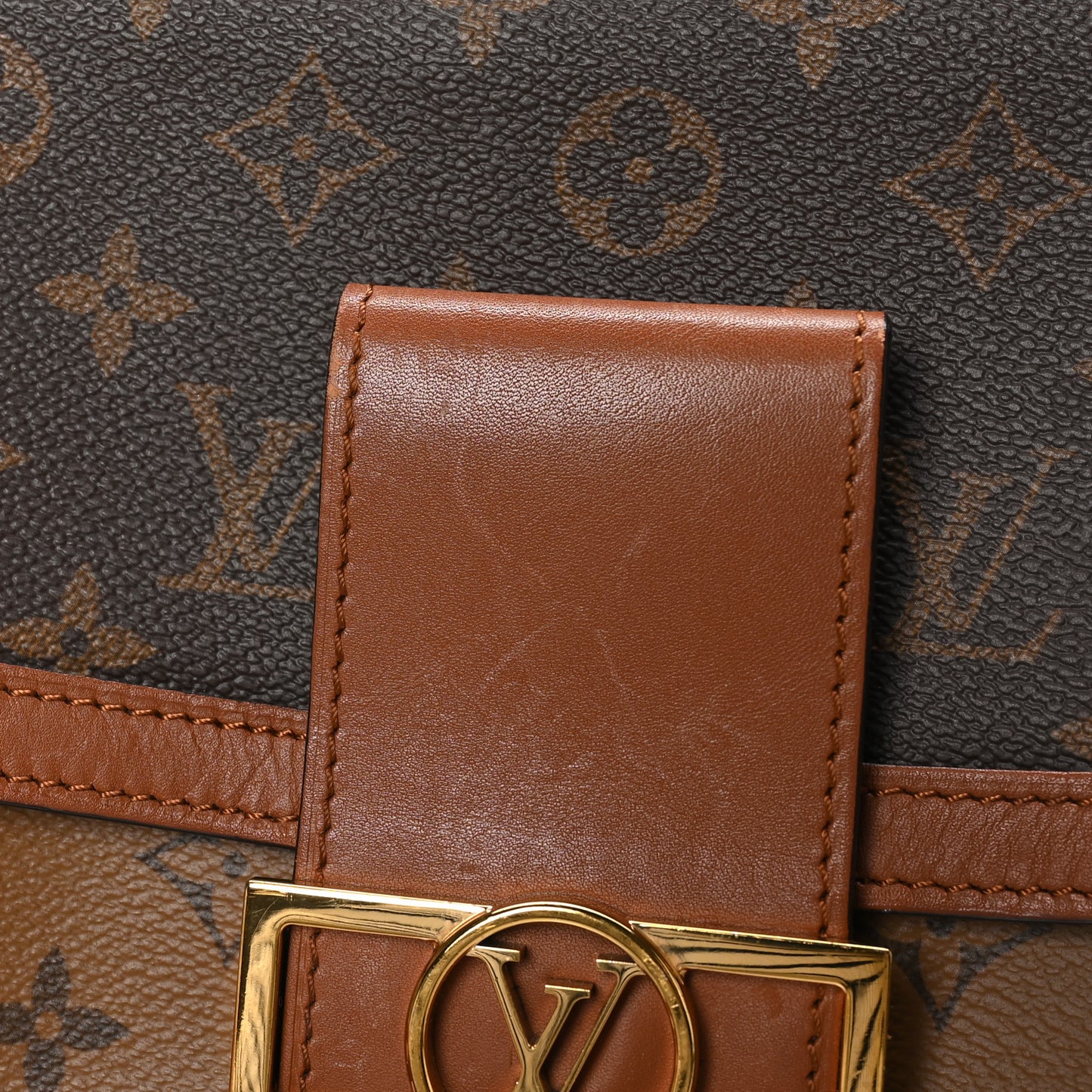 Reverse Monogram Dauphine MM