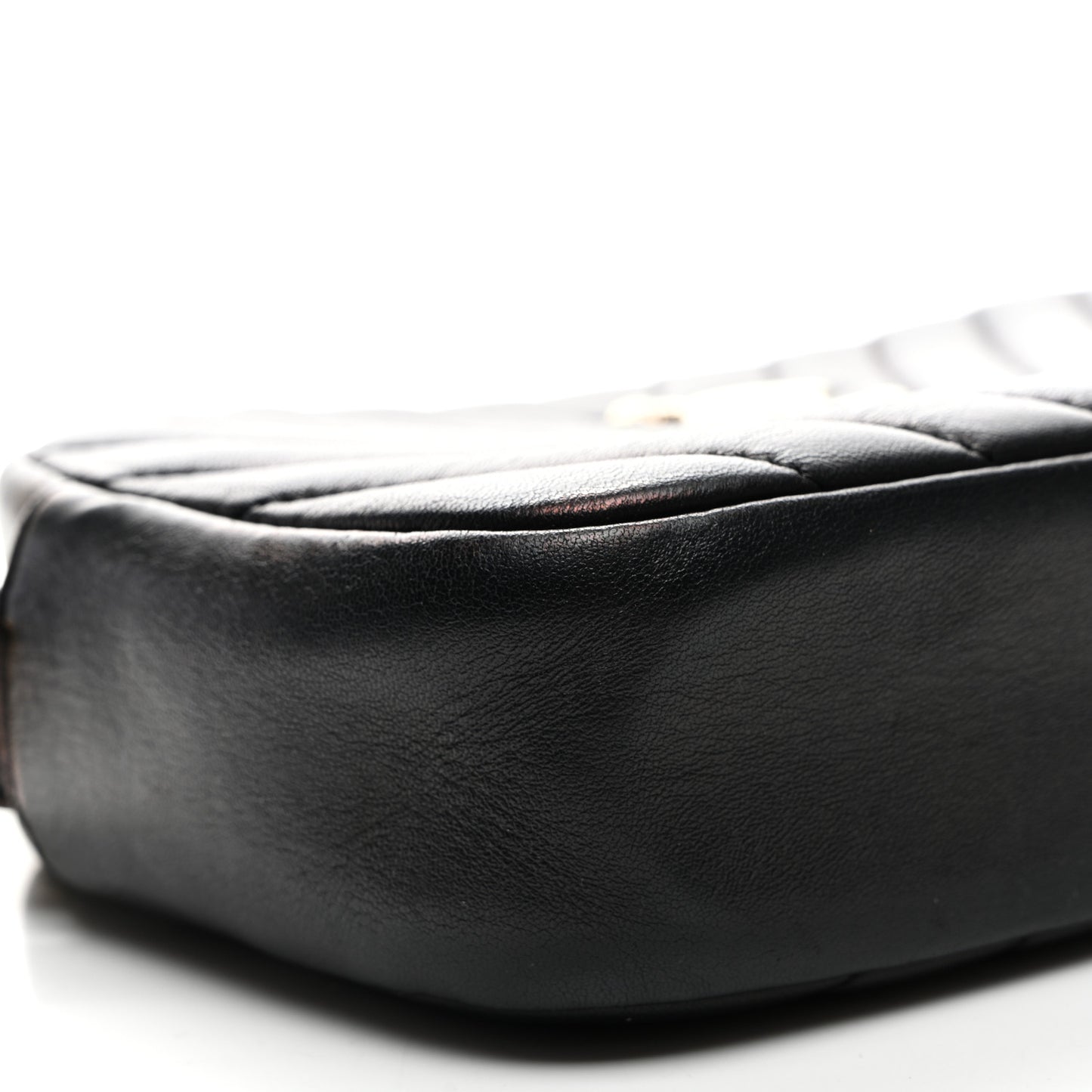 Lambskin Chevron Quilted Camera Case Black