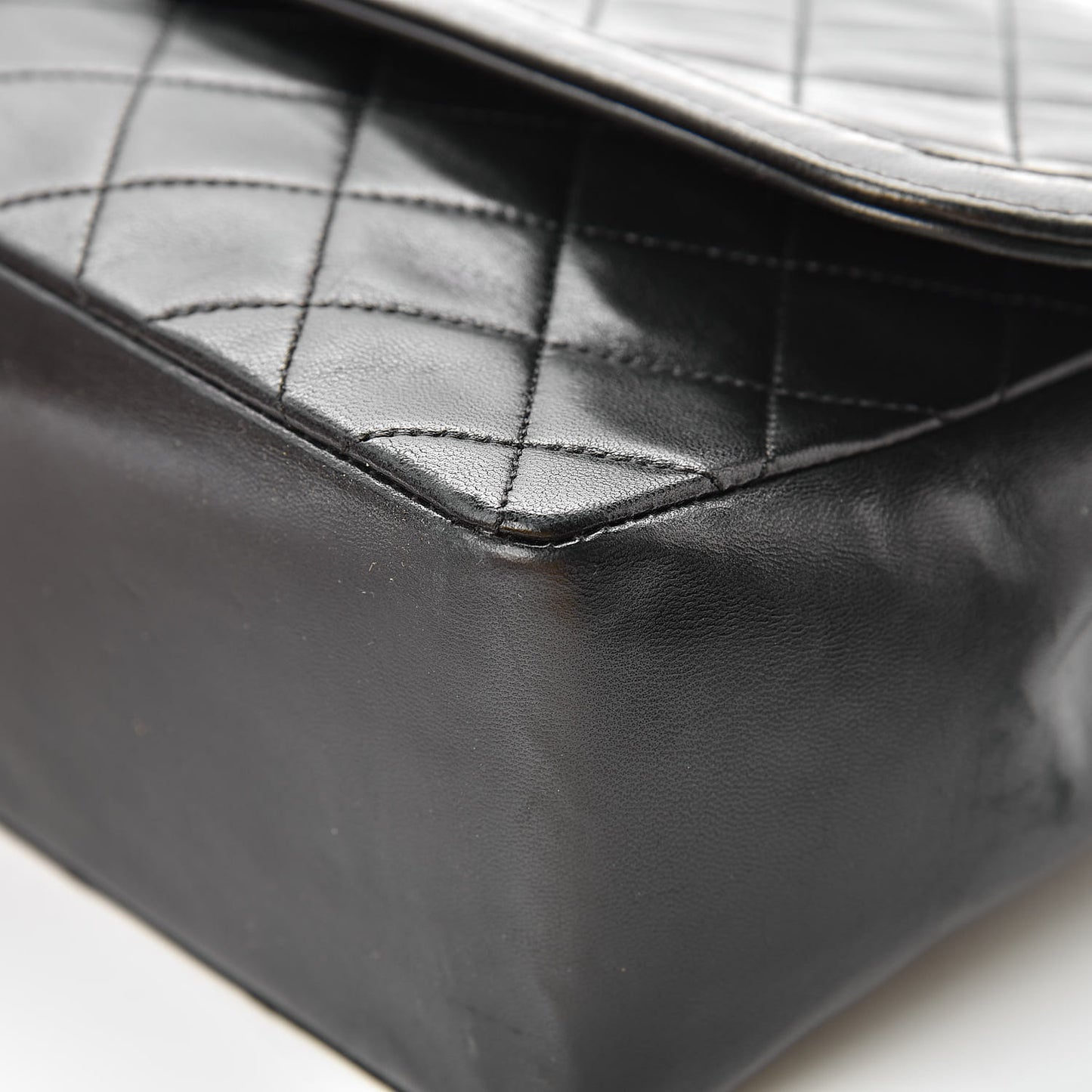 Lambskin Quilted Medium Single Flap Black