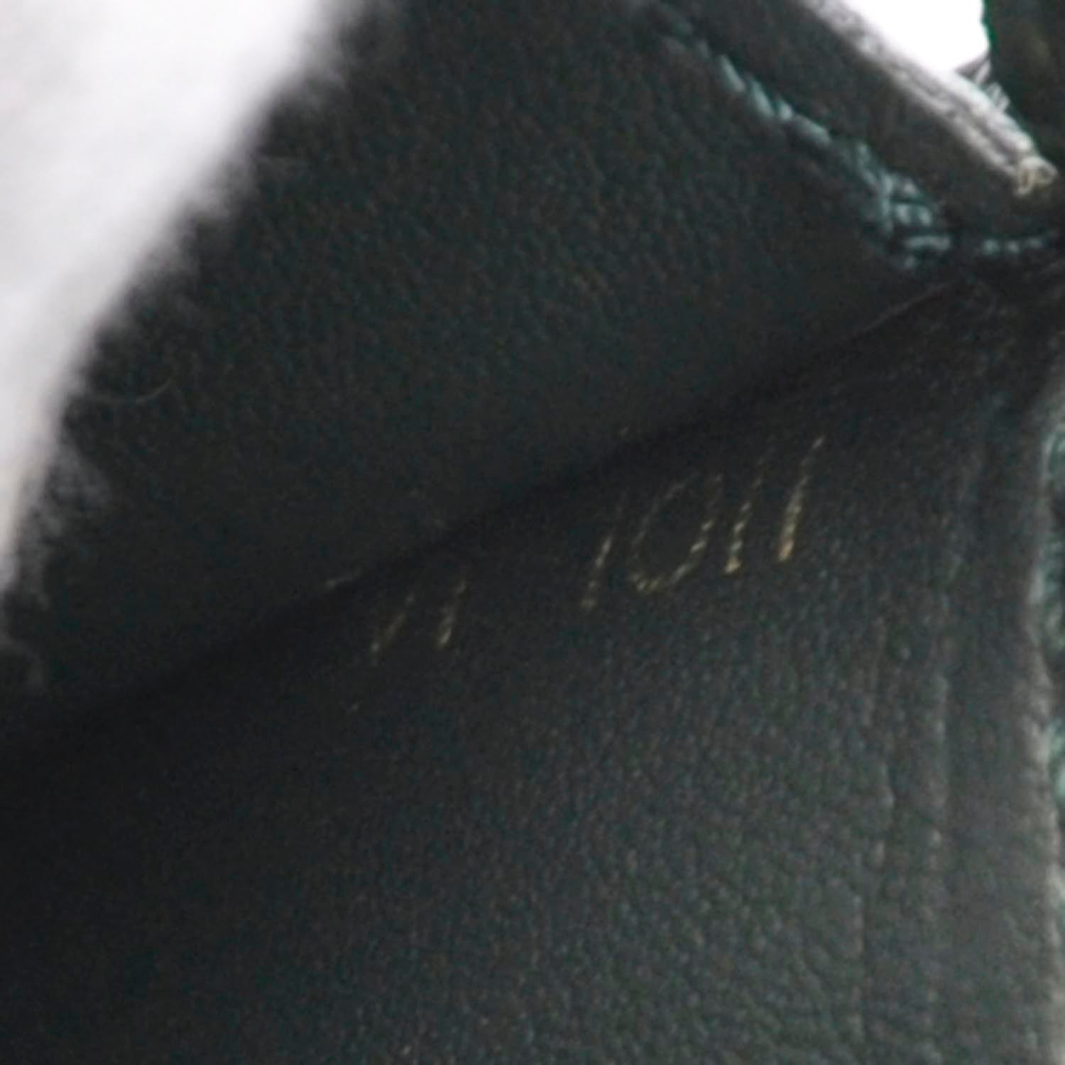 Louis Vuitton Taiga Lozan Briefcase Dark Green 10 of 10