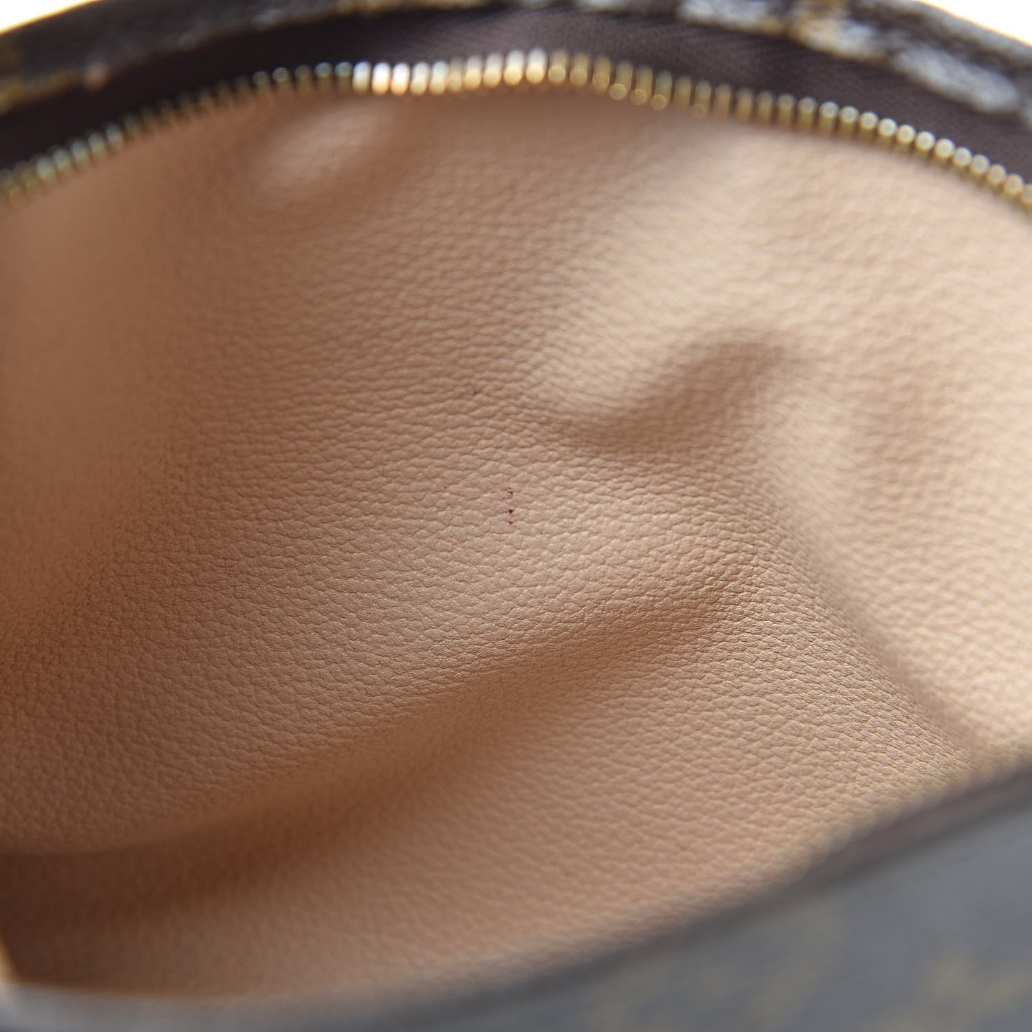 Louis Vuitton Monogram Toiletry Pouch 19 8 of 9