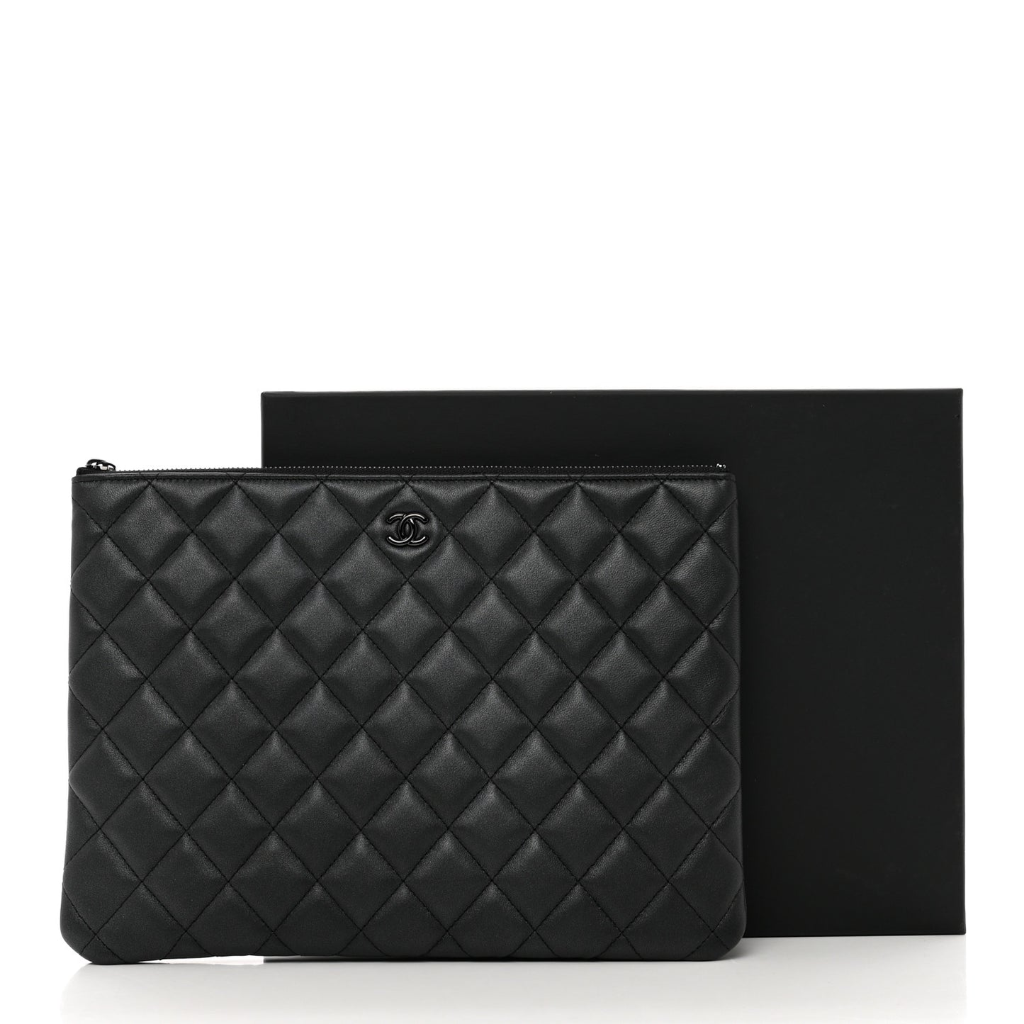 Pearly Lambskin Quilted Medium Cosmetic Case So Black