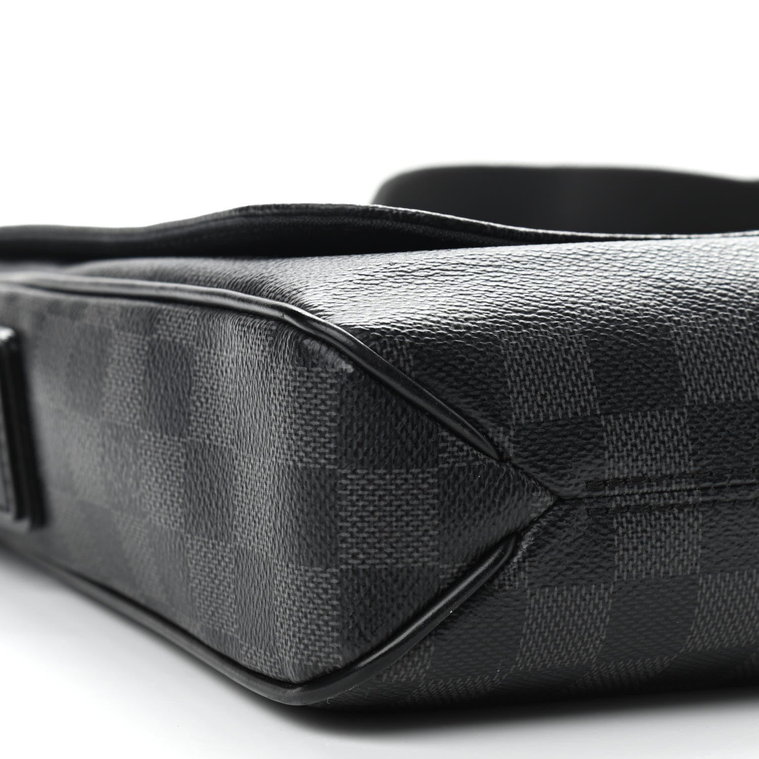 Louis Vuitton Damier Graphite District PM 8 of 9