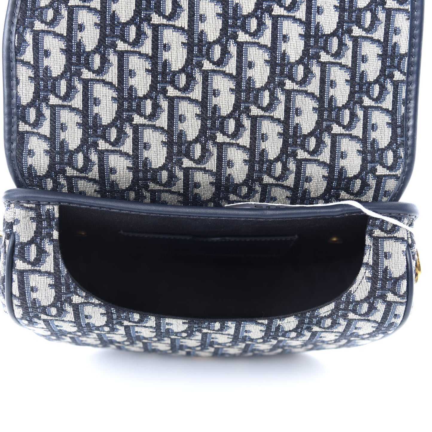 Oblique Medium Bobby Flap Blue